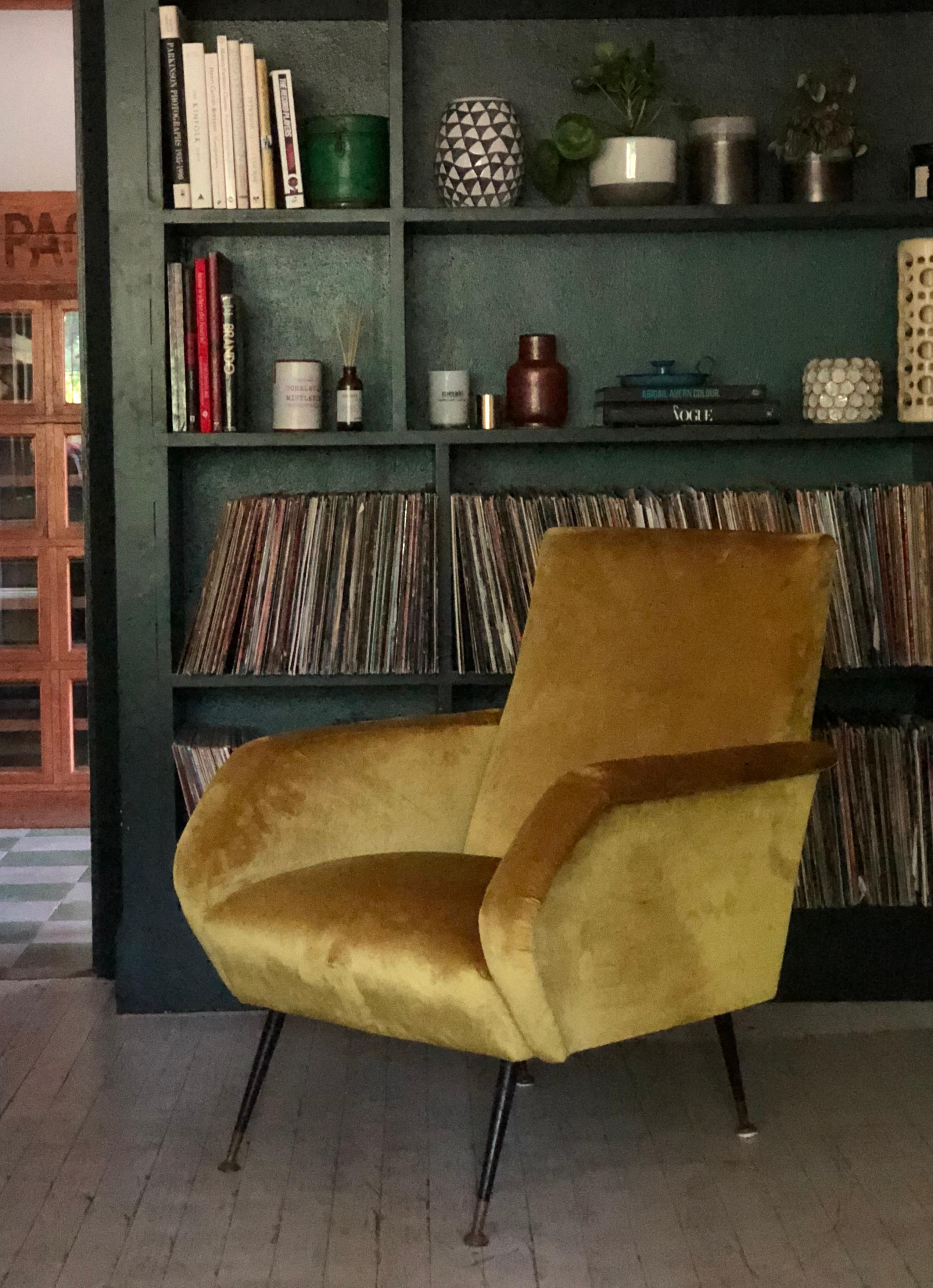 Fabulous vintage Marco Zanuso style armchair from Italy. 

Fully restored, with conicals legs and brass tips. Reupholstered in a yellow velvet fabric fully fire retardant.

In excellent vintage condition.

Approximate dimensions:

Height: