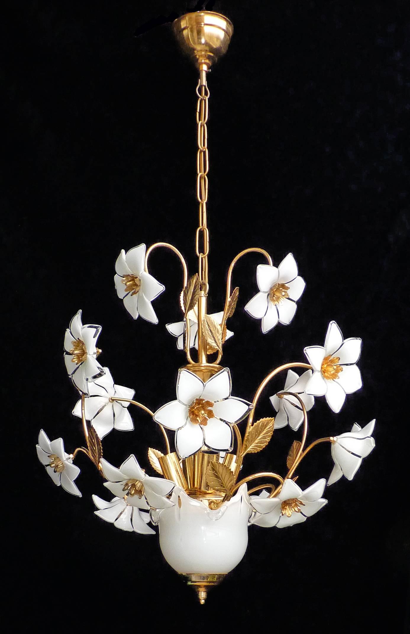 Hollywood Regency Vintage Midcentury Italian Murano Flower Bouquet Art Glass Gilt Brass Chandelier For Sale