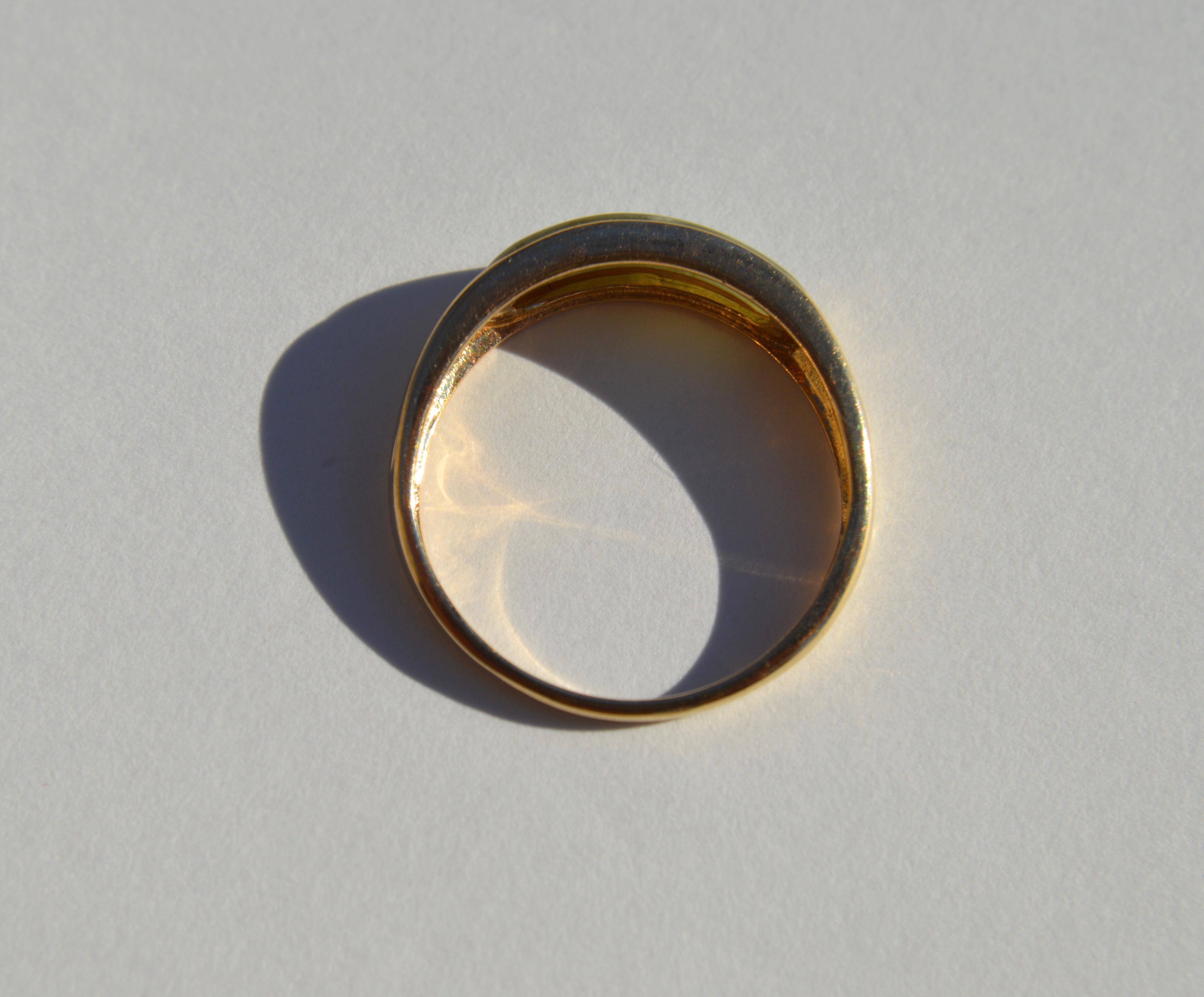 Women's or Men's Vintage Midcentury Jade 14 Karat Gold East West Signet Ring