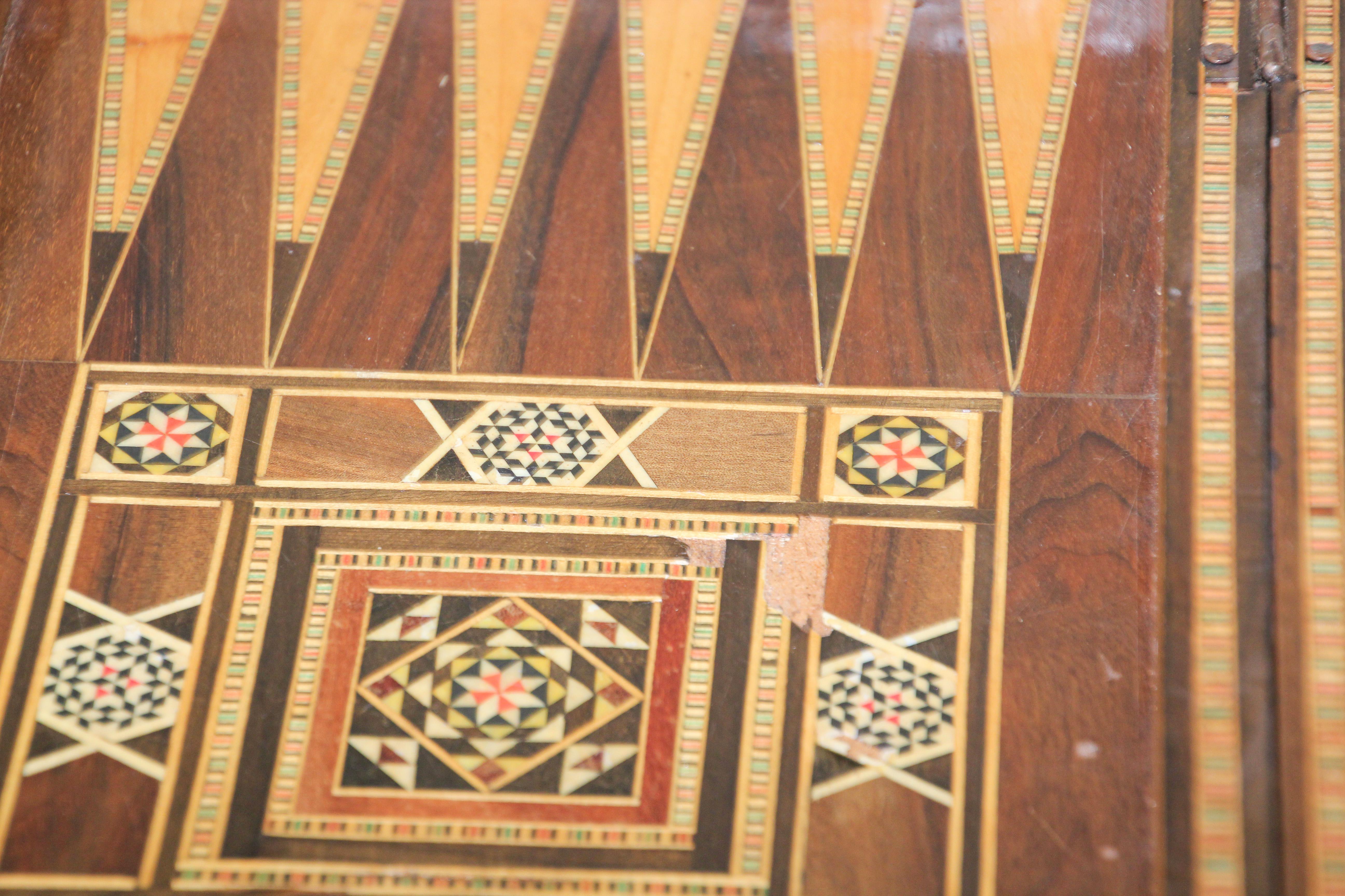 Vintage Midcentury Large Complete Syrian Inlaid Mosaic Backgammon and Chess Game 4