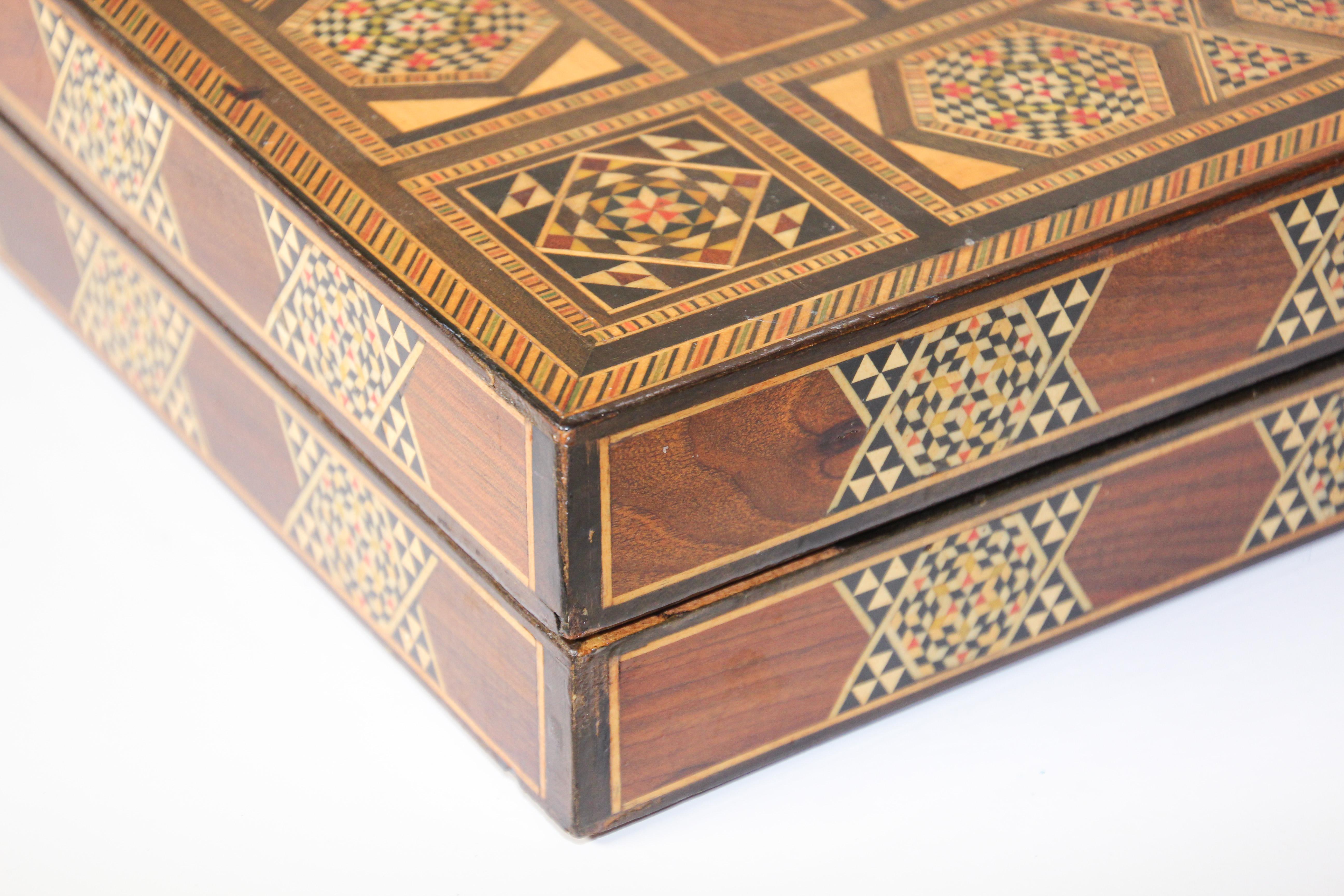 Vintage Midcentury Large Complete Syrian Inlaid Mosaic Backgammon and Chess Game 8