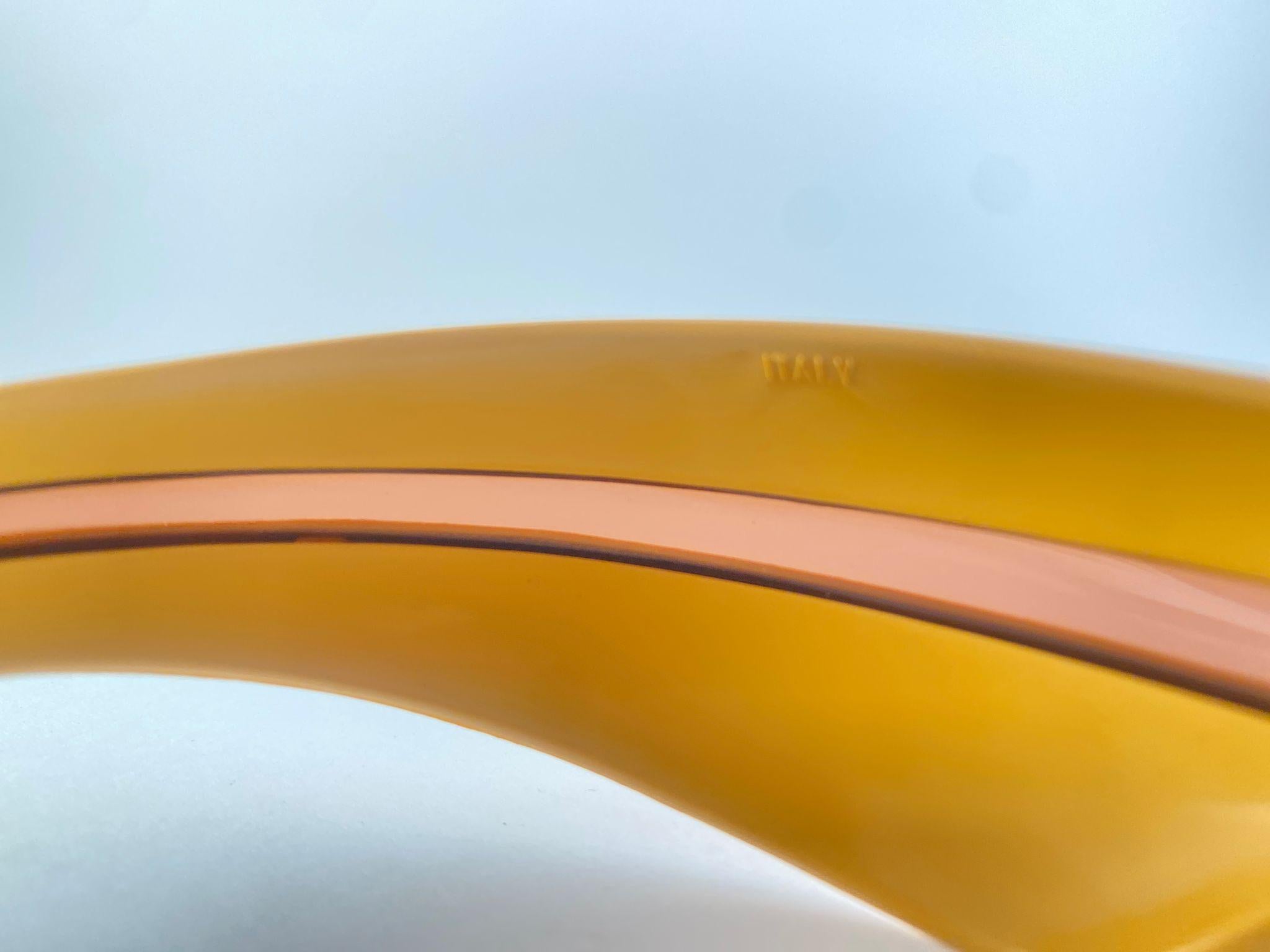 Gafas de sol con montura envolvente Vintage Midcentury Mask Made in Italy en venta 2