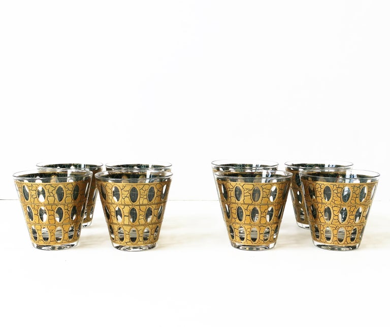 Midcentury Modern Barware Gold Cocktail Rocks Glasses, ca. 1960s, Set 8 In Good Condition For Sale In New York, NY