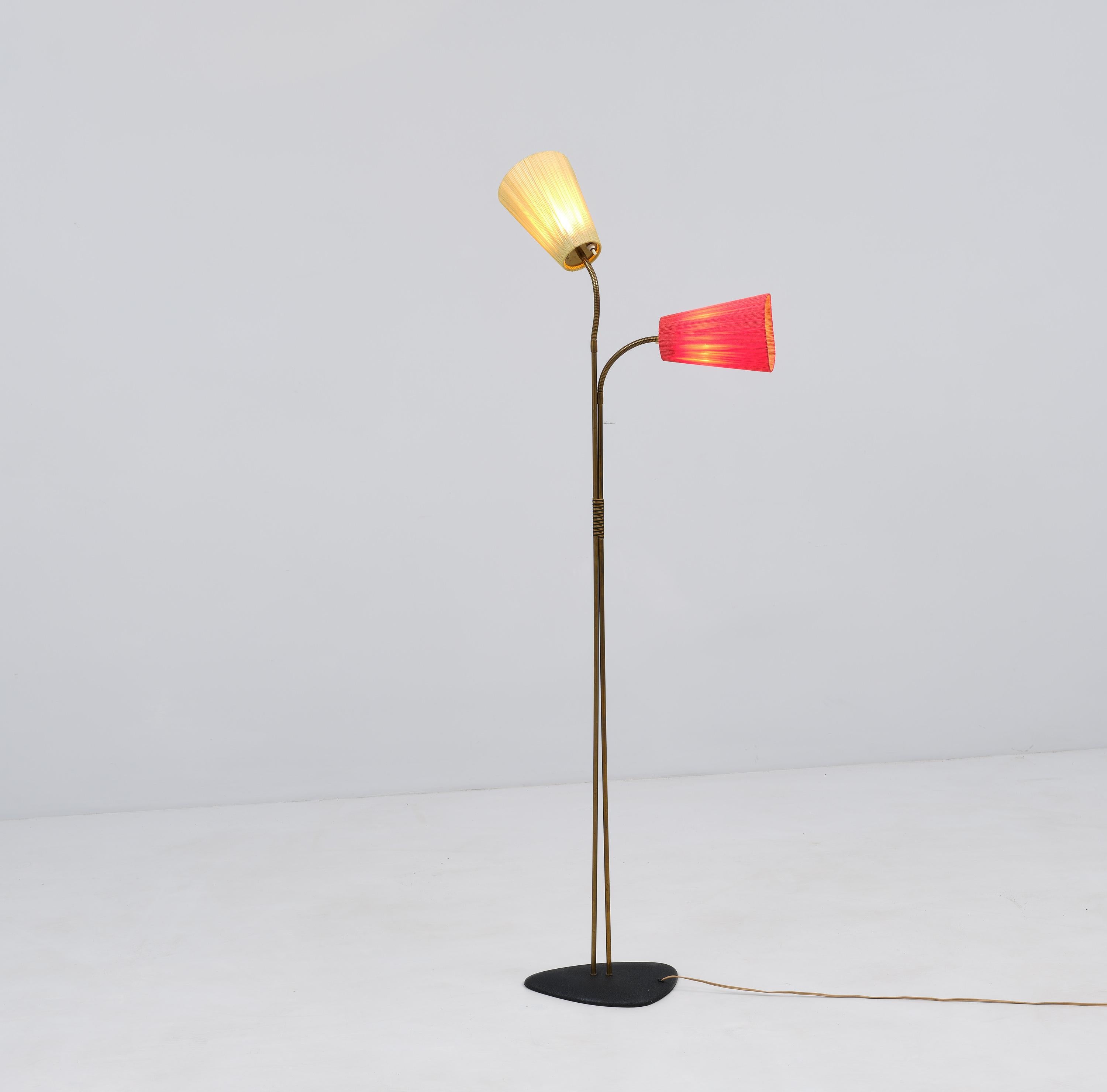 Vintage Mid-Century Modern Floor Lamp: Dual-Light Stand with Colored Diffusers For Sale 3