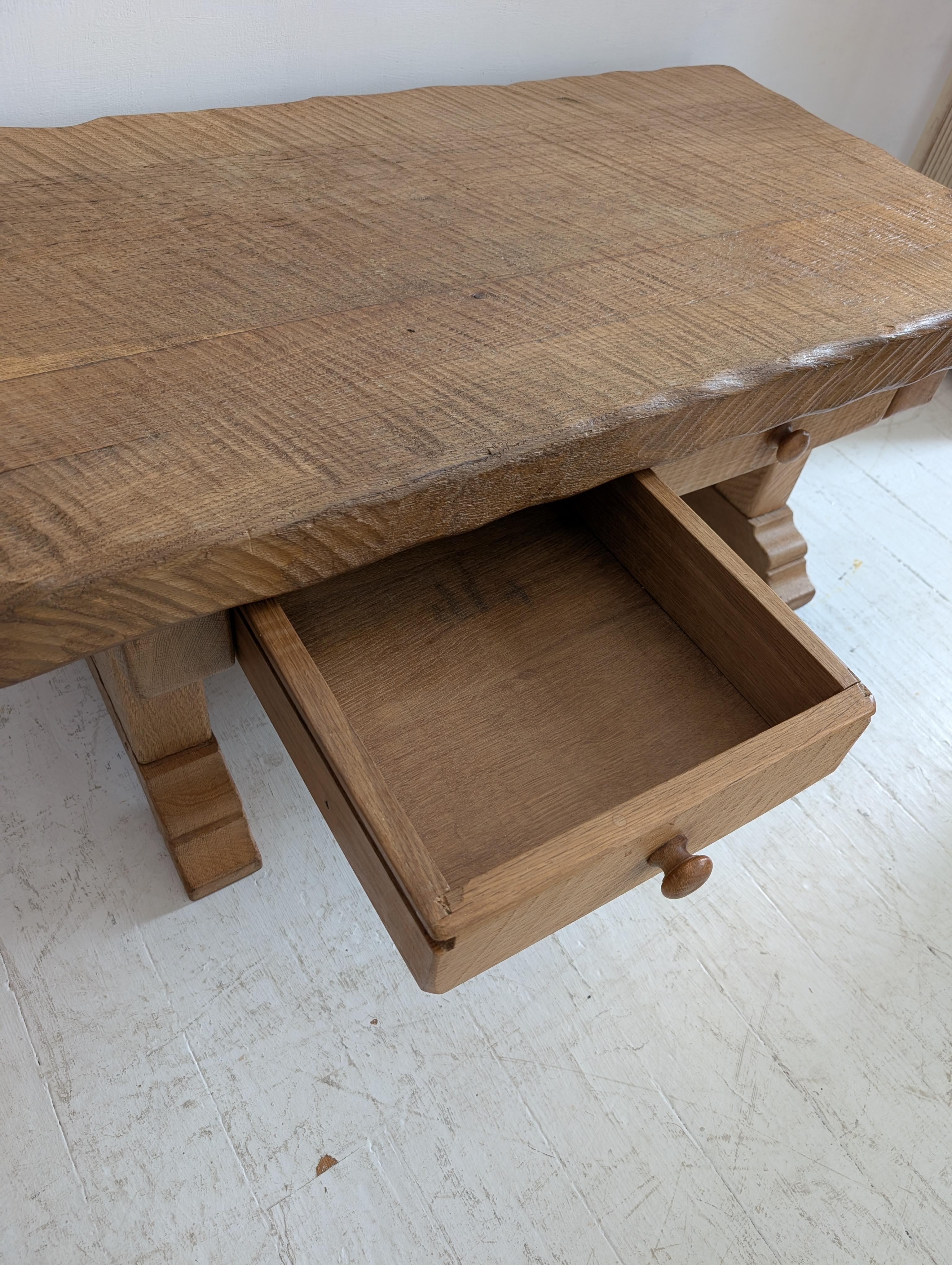 Vintage midcentury oak Brutalist / Arts & Crafts coffee table, Belgian 1970s For Sale 5