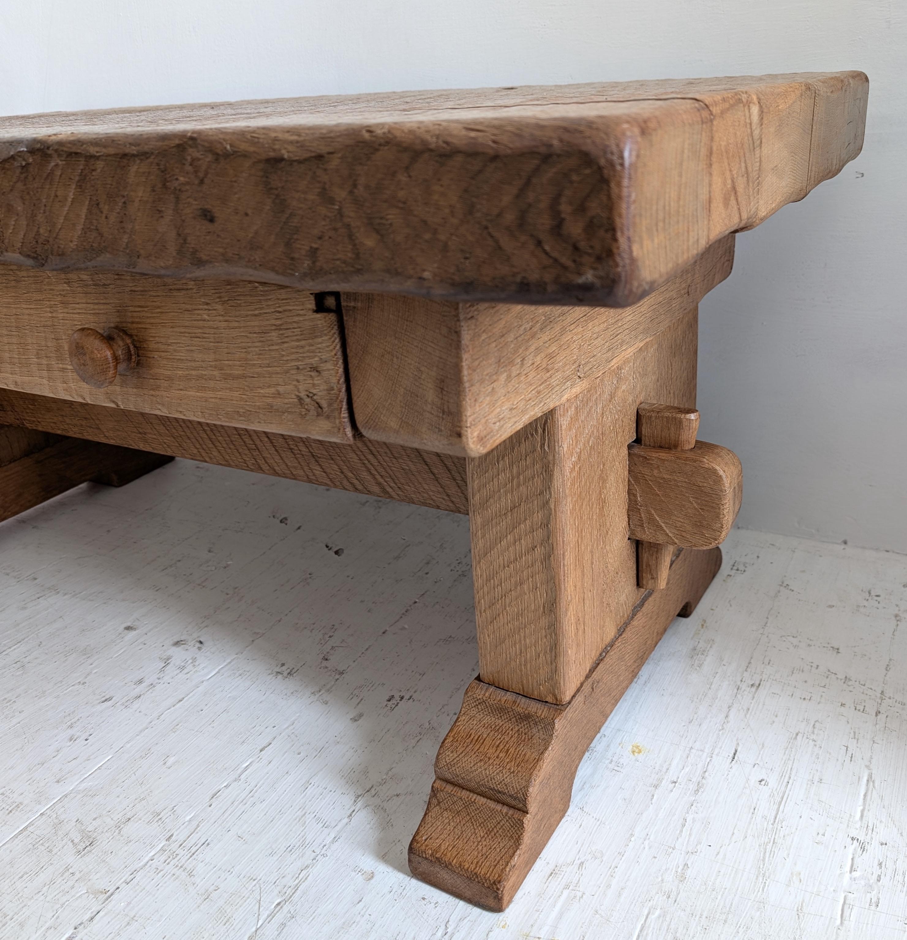 Vintage midcentury oak Brutalist / Arts & Crafts coffee table, Belgian 1970s For Sale 9