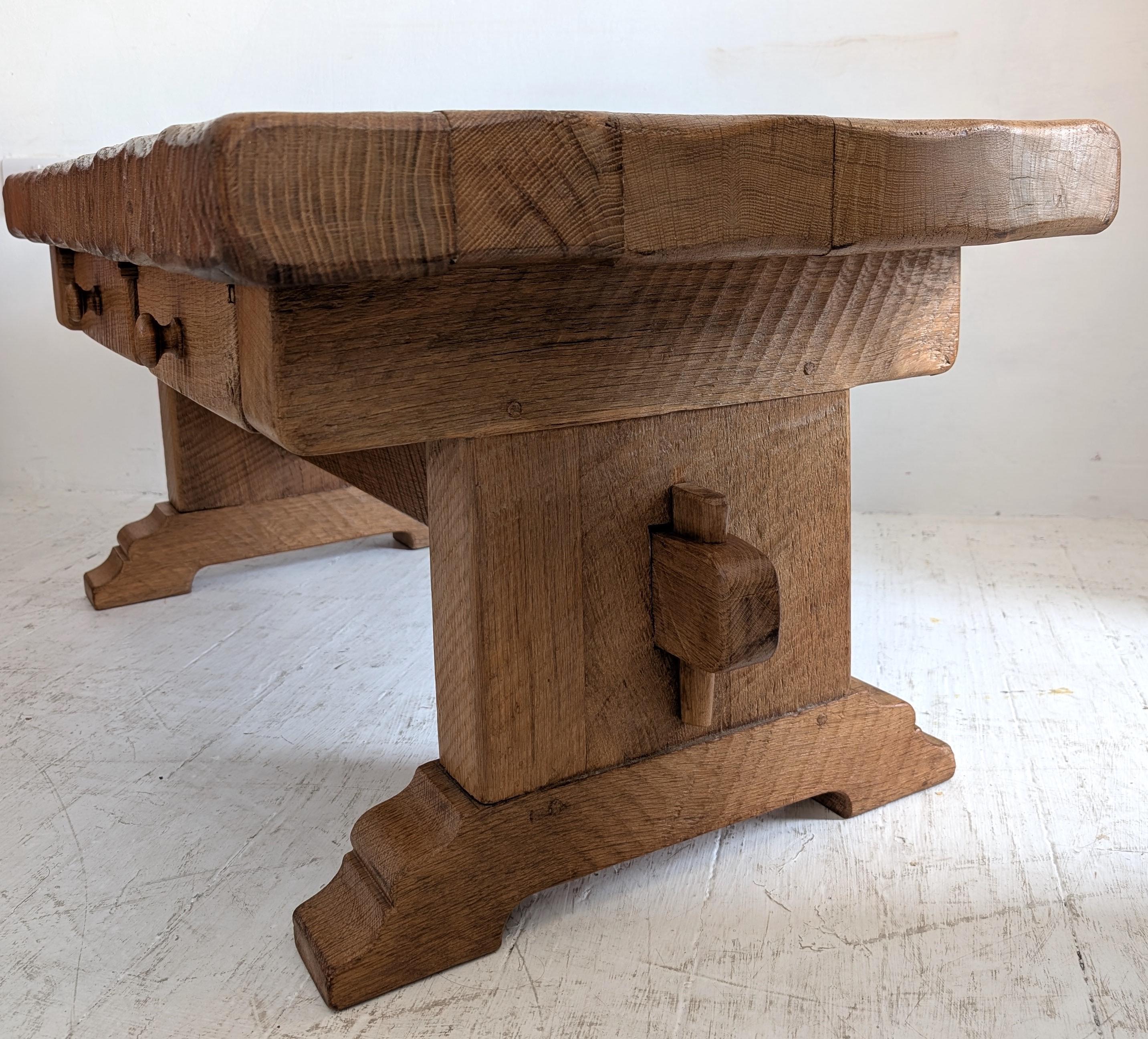 Vintage midcentury oak Brutalist / Arts & Crafts coffee table, Belgian 1970s For Sale 1