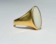 Vintage Midcentury Opal 8.5 Carat 14 Karat Gold Oval Signet Ring