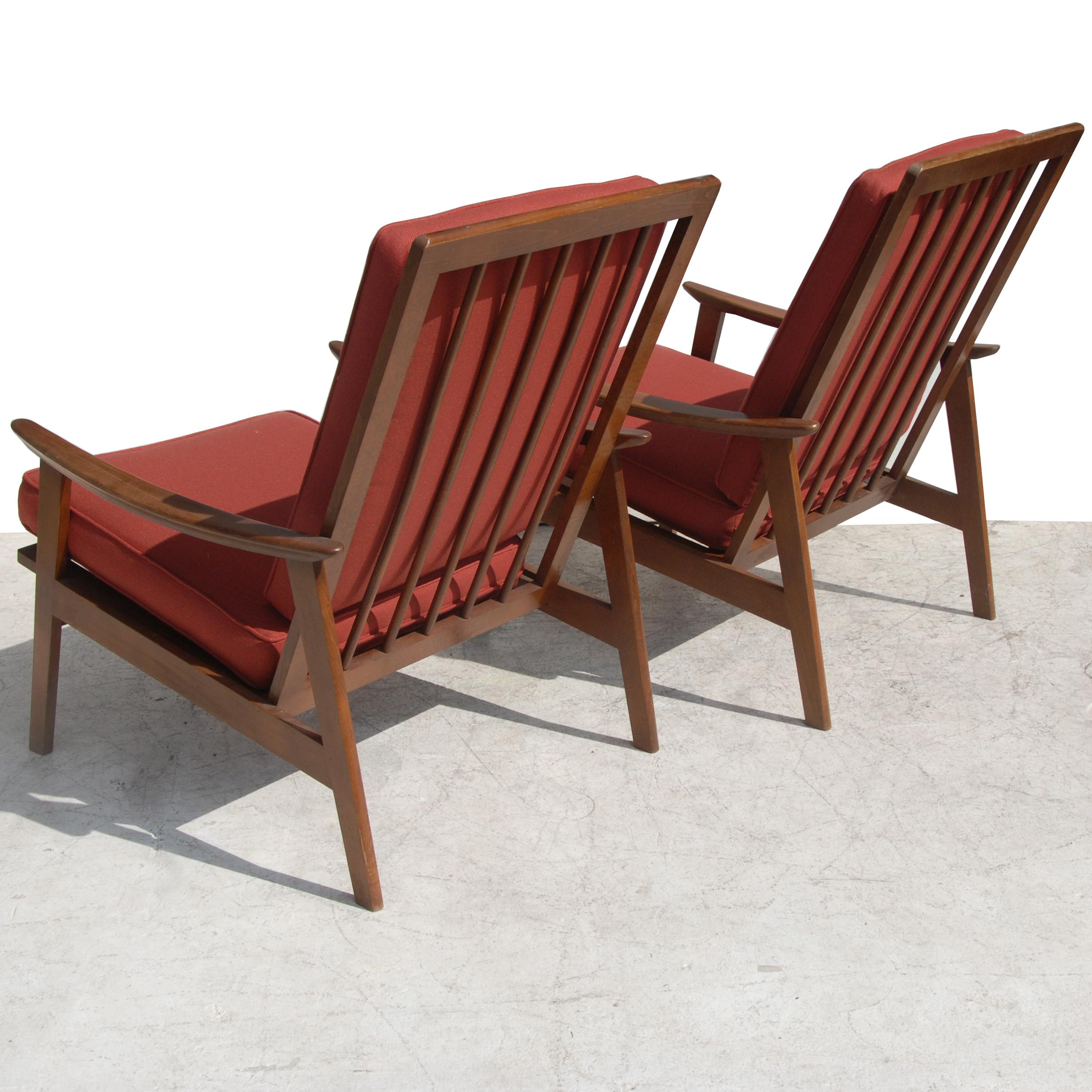 Vintage Midcentury Pair of Danish Lounge Chairs In Good Condition For Sale In Pasadena, TX