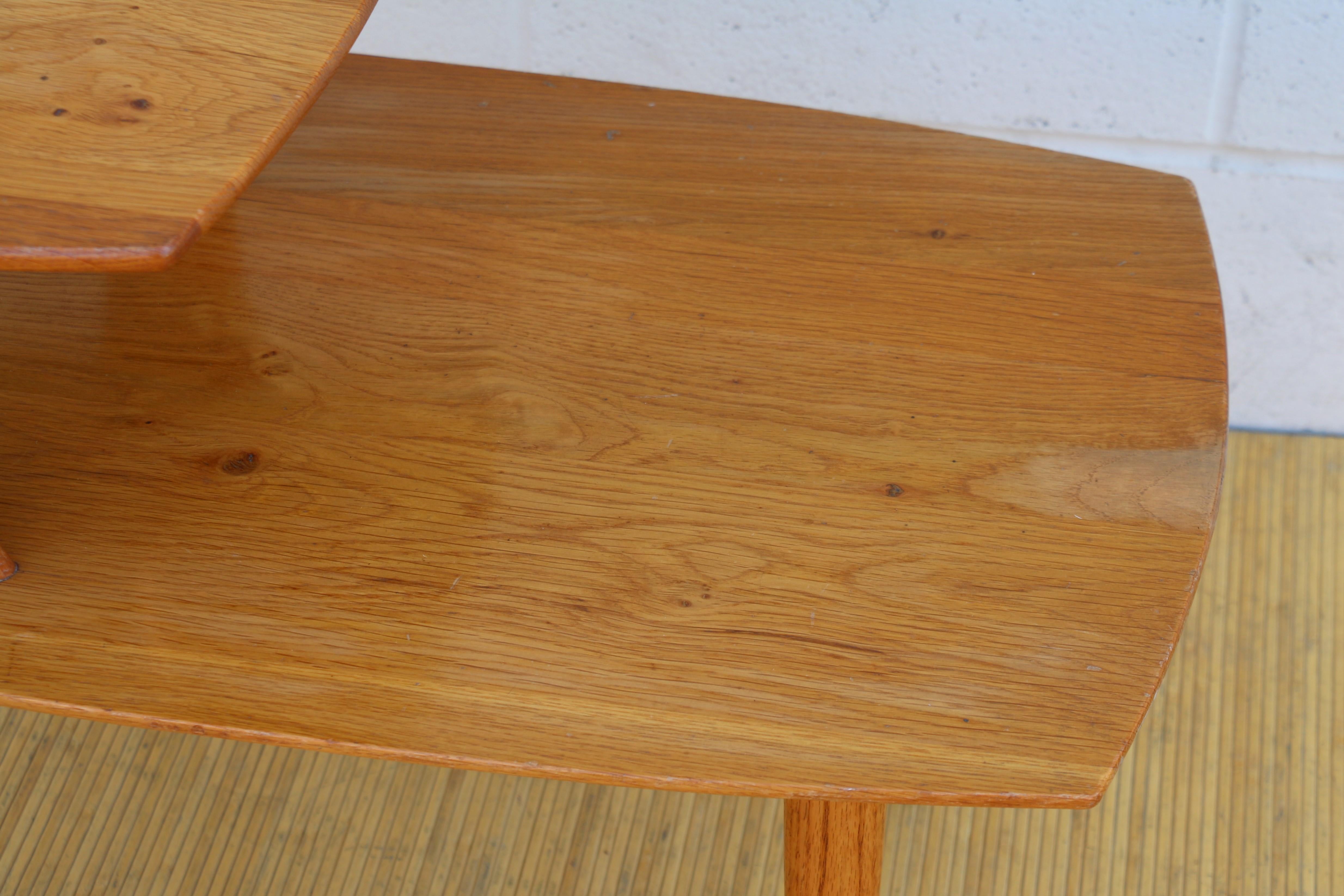 Vintage Midcentury Pair of Two Tier Wood Side Tables 10