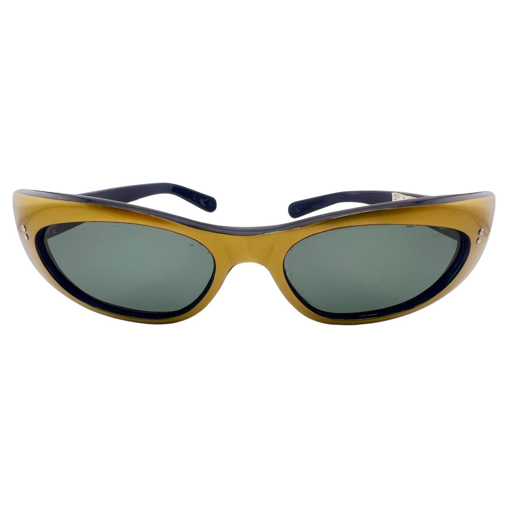 Vintage Midcentury Perl Metallic Gold
Black Sunglasses 1960
s Made in France