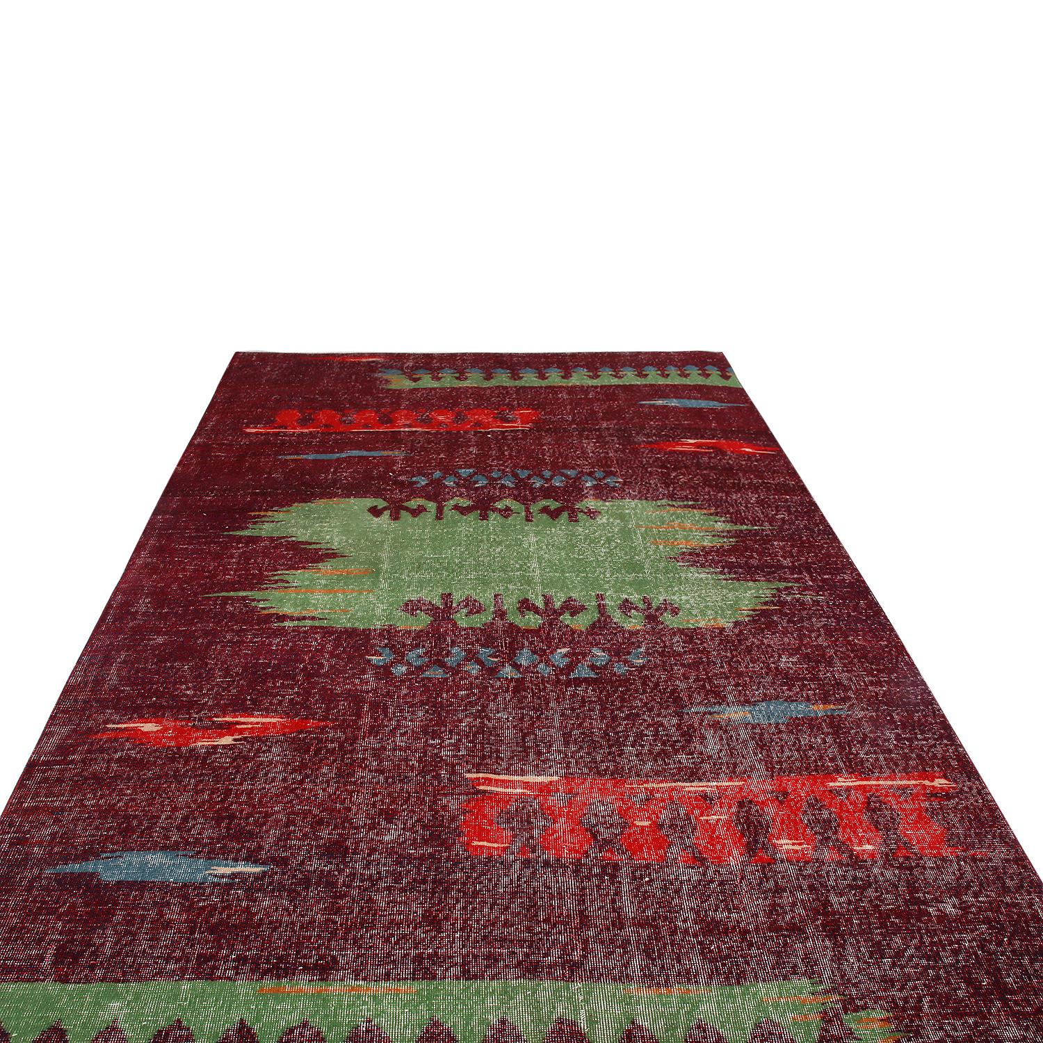 Hand knotted in Turkey originating between 1960-1970, this vintage midcentury runner joins Rug & Kilim’s midcentury Pasha collection celebrating Turkish icon Zeki Müren with Josh’s hand picked favorites from this period. A much more