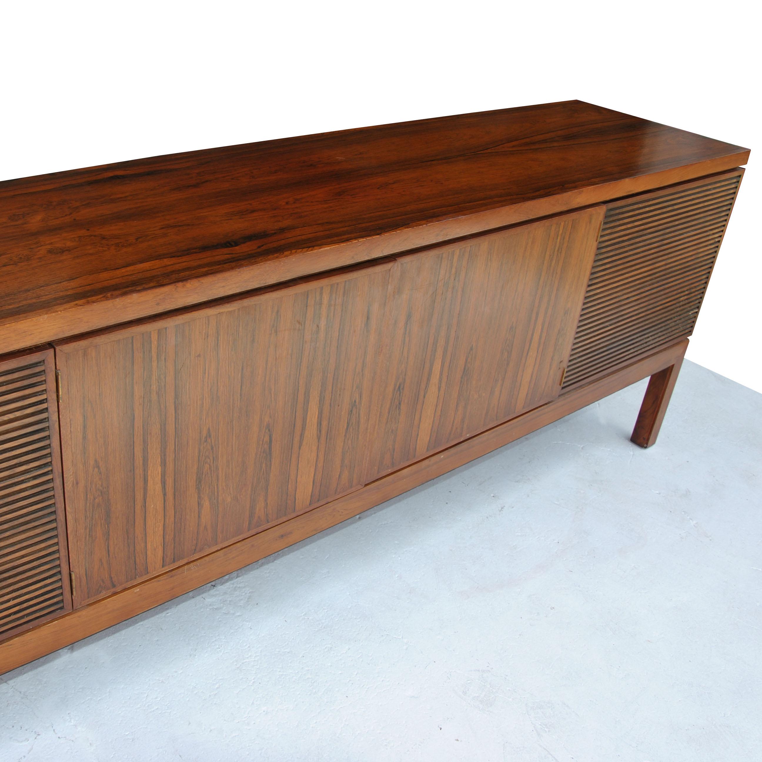 Vintage Midcentury Rosewood Bridgeford Sideboard by Robert Heritage 2