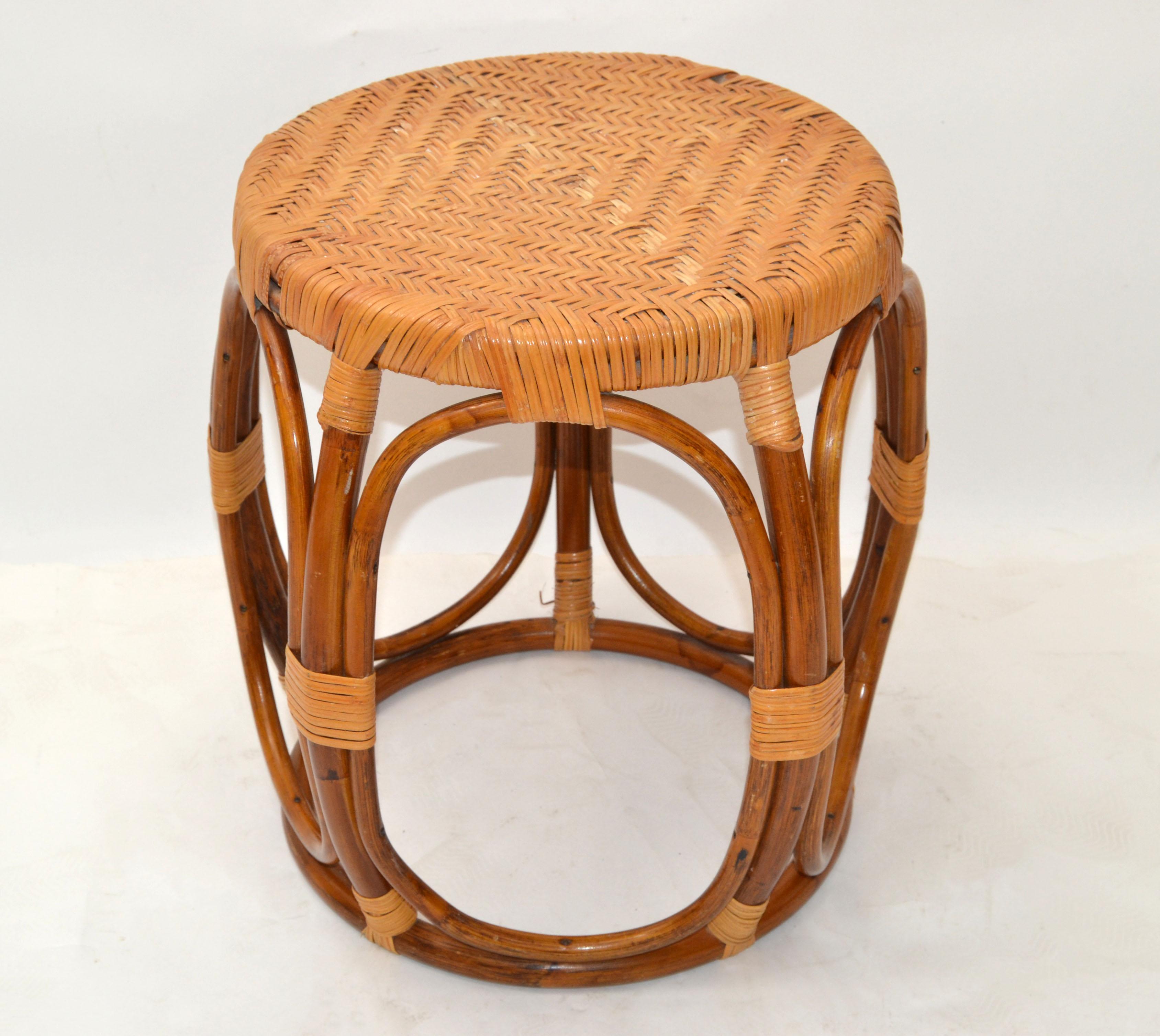 Vintage Midcentury Round Handwoven Rattan / Wicker Drum, Side, Drink Table Stool In Good Condition In Miami, FL