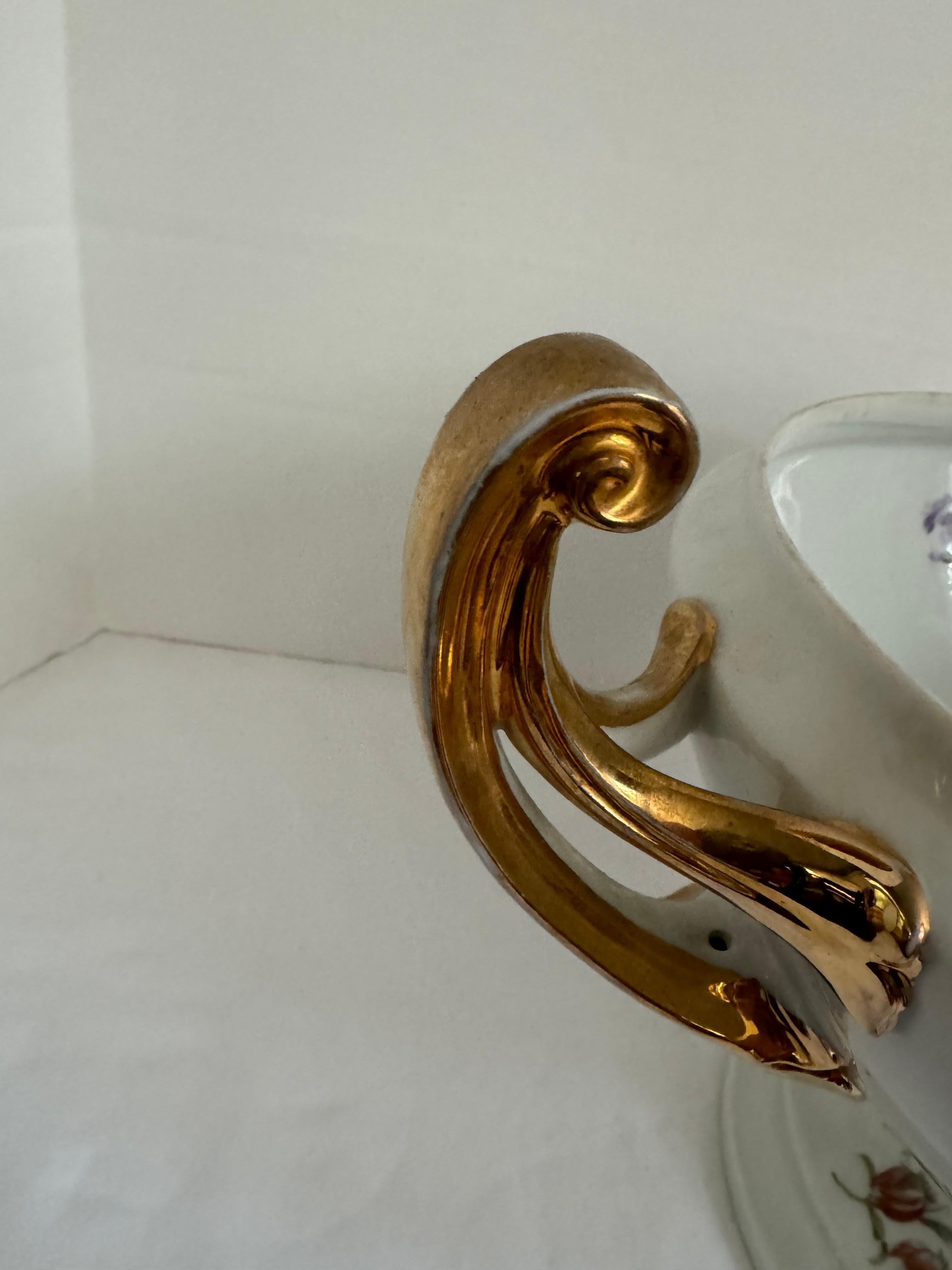 Großes tschechisches Royal Eipage Tschechoslowakei-Porzellan aus der Mitte des Jahrhunderts, handbemalt im Angebot 9