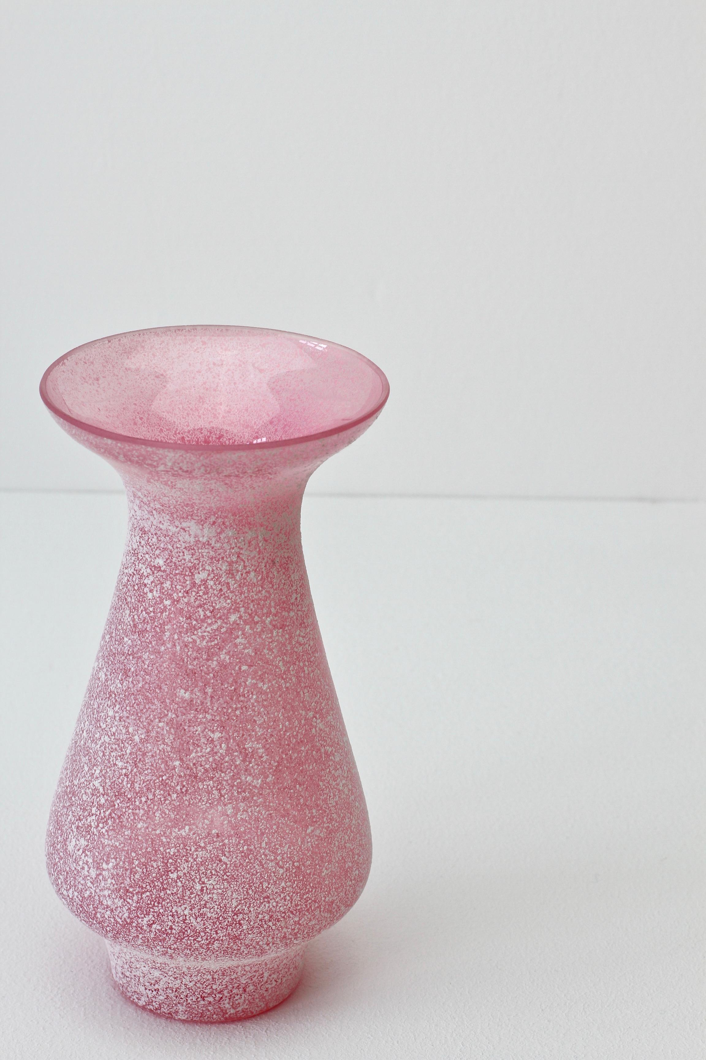 Vintage Midcentury Seguso Vetri d'Arte Pink 'a Scavo' Murano Glass Vase 1