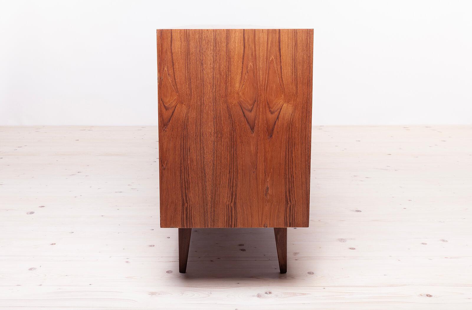 Vintage Midcentury Sideboard: Edmondo Palutari Design, Teak Wood & Brass Details For Sale 7