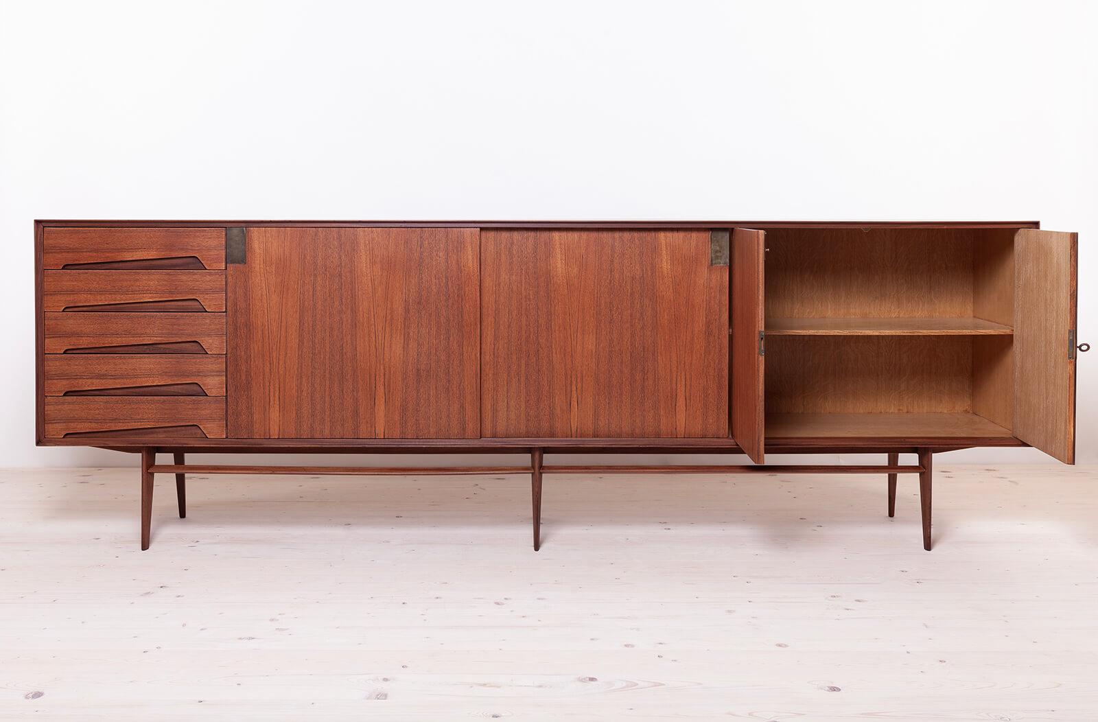 Mid-Century Modern Vintage Midcentury Sideboard: Edmondo Palutari Design, Teak Wood & Brass Details For Sale