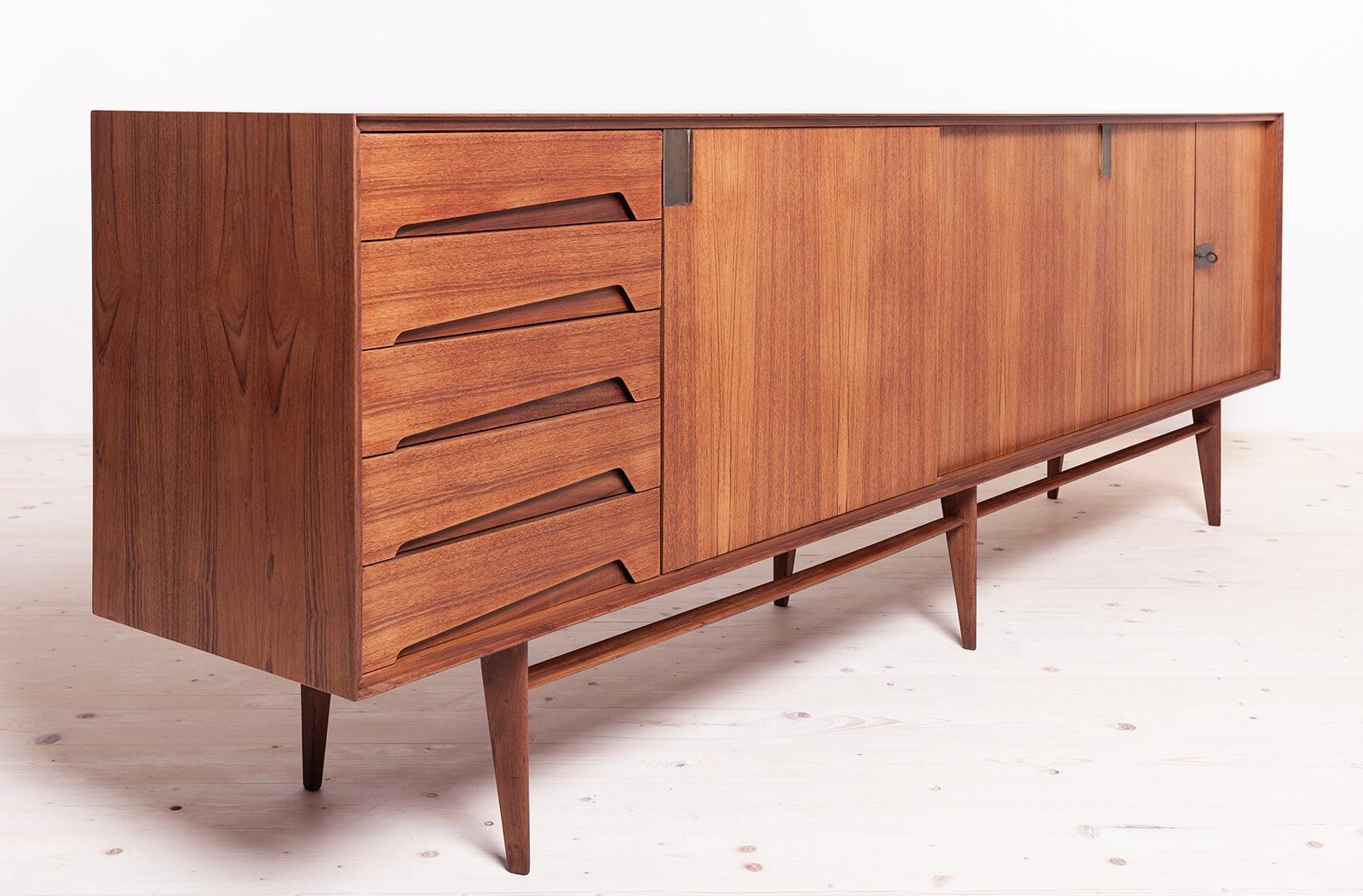 Vintage Midcentury Sideboard: Edmondo Palutari Design, Teak Wood & Brass Details For Sale 1