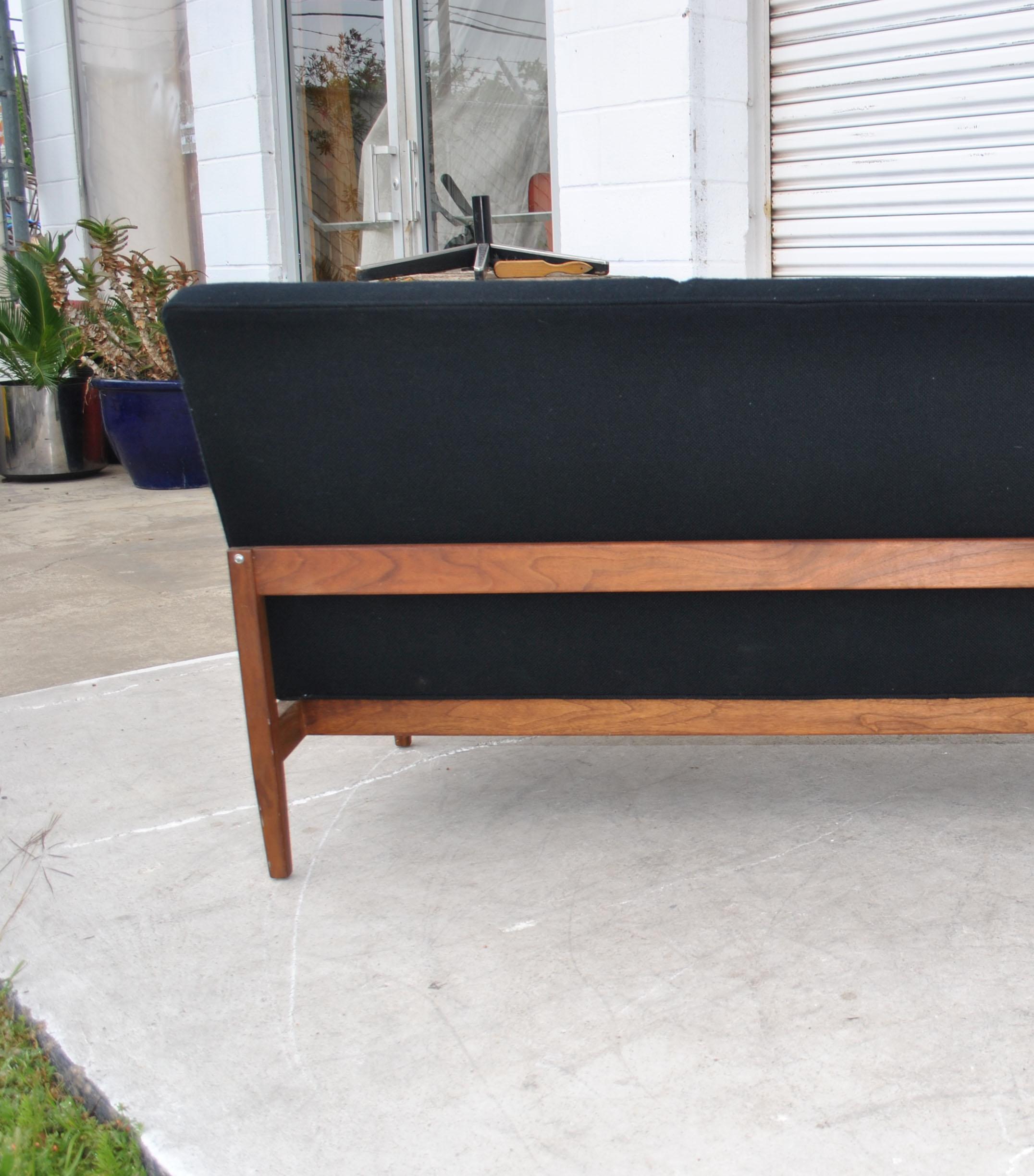 American Vintage Midcentury Sofa by Jack Cartwright For Sale