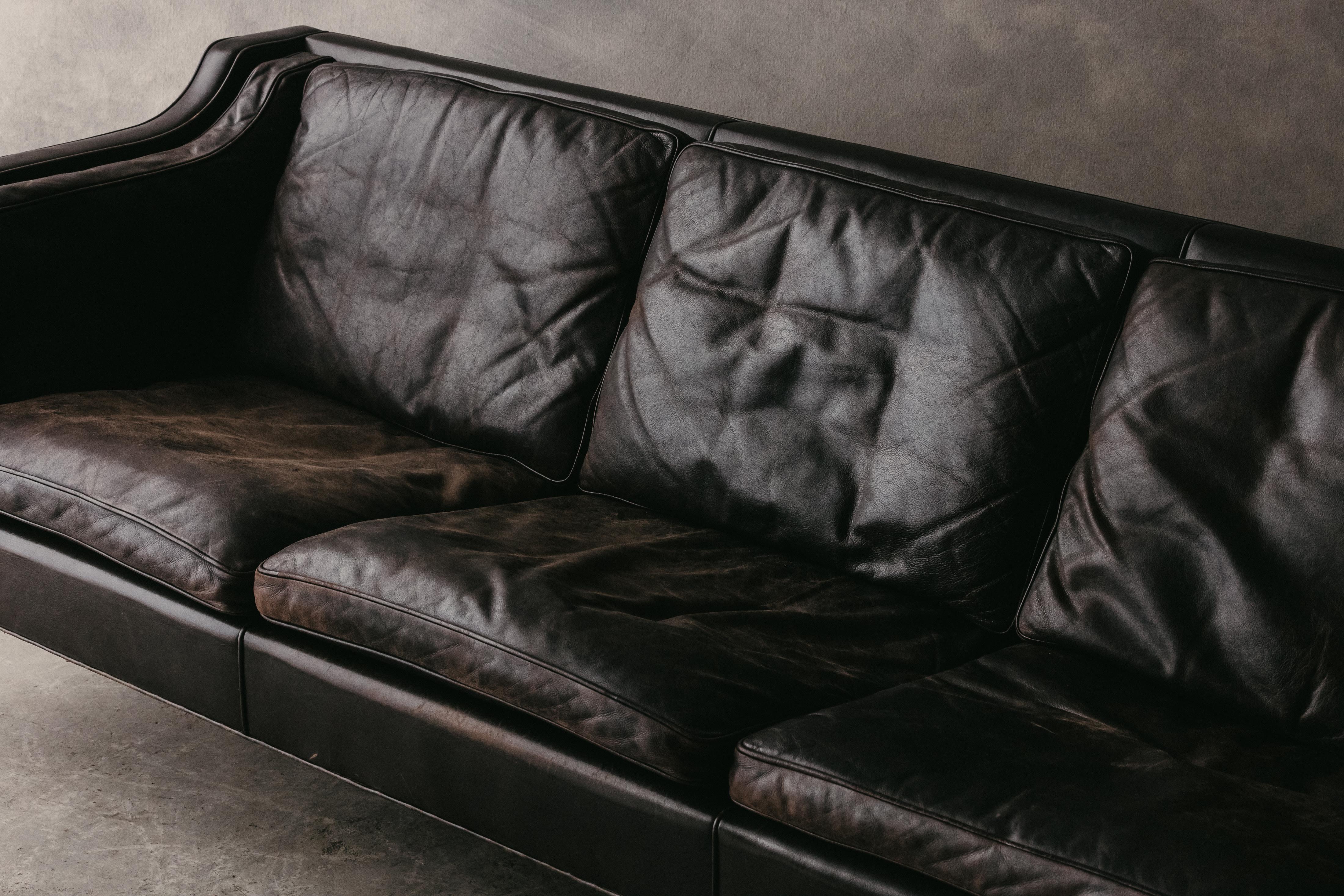 Vintage Midcentury Sofa Designed by Børge Mogensen, Model 2213, Denmark, 1970s.  Original very dark brown leather upholstery with nice patina and use.  