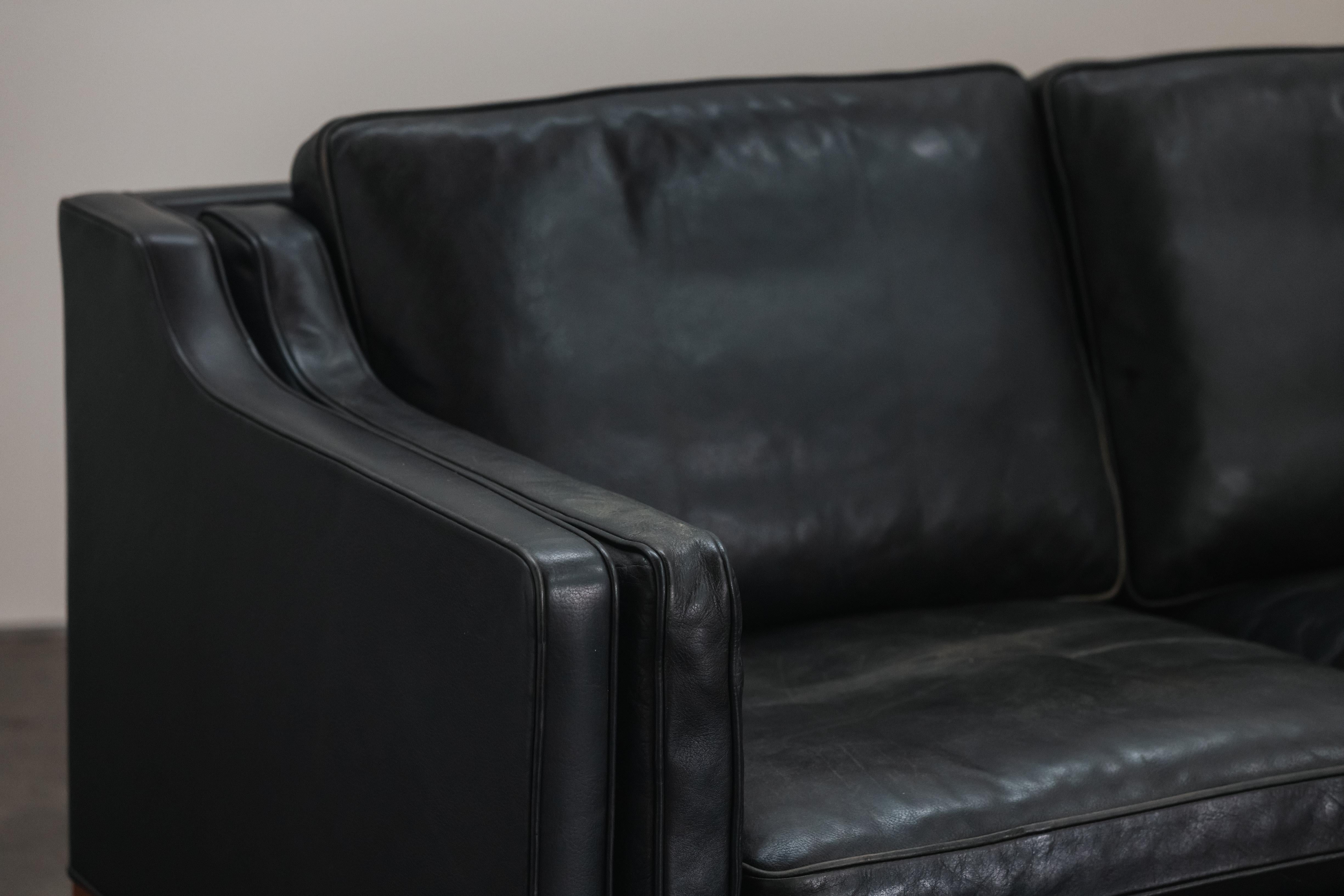 Vintage Midcentury Sofa Designed by Børge Mogensen, Model 2213, Denmark, 1970s In Good Condition In Nashville, TN