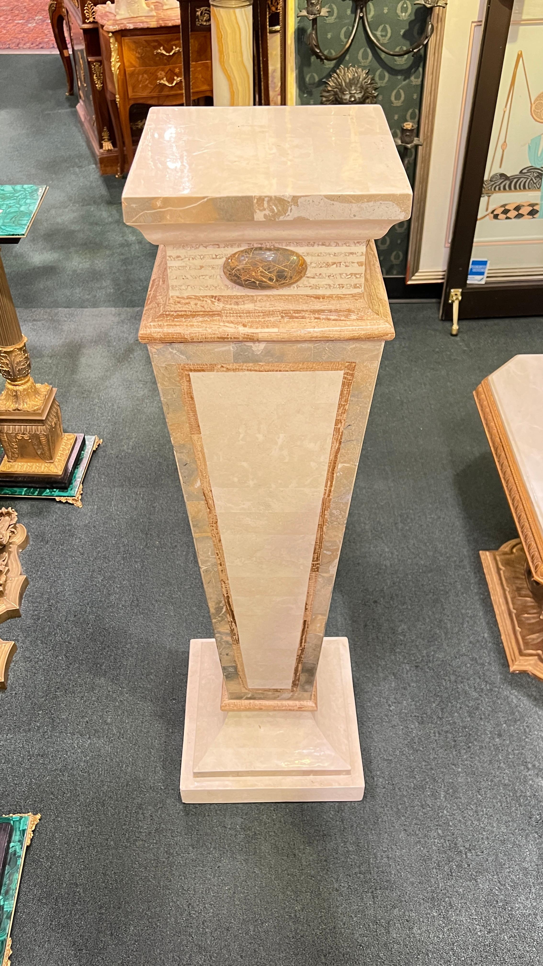 20ième siècle Vintage Mid-Century Tessellated Pedestal (piédestal tessellé) en vente