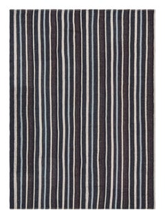 Tapis turc vintage du milieu du siècle dernier en laine à motif rayé marron et bleu de Kilim