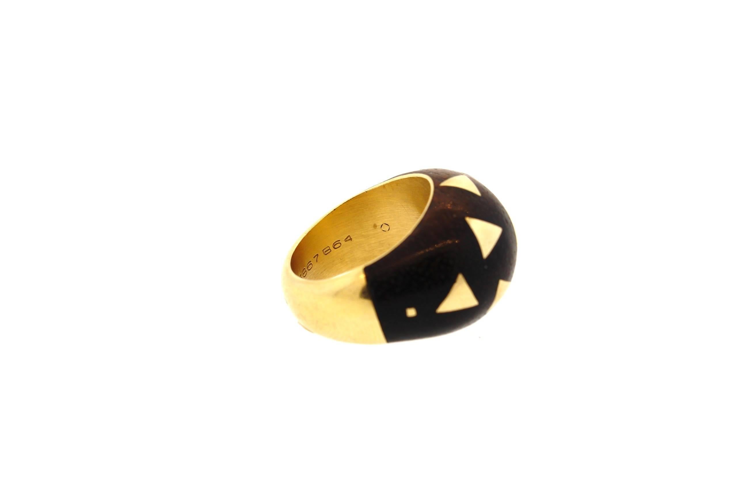 Modern Vintage Midcentury Van Cleef & Arpels 18 Karat Gold Wood Bombe Ring
