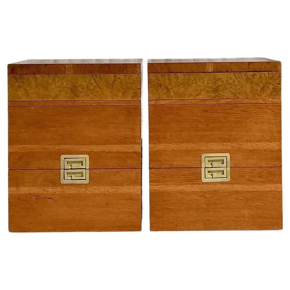 Vintage Midcentury Van Leigh Burl Wood Band Nachttische - ein Paar im Angebot