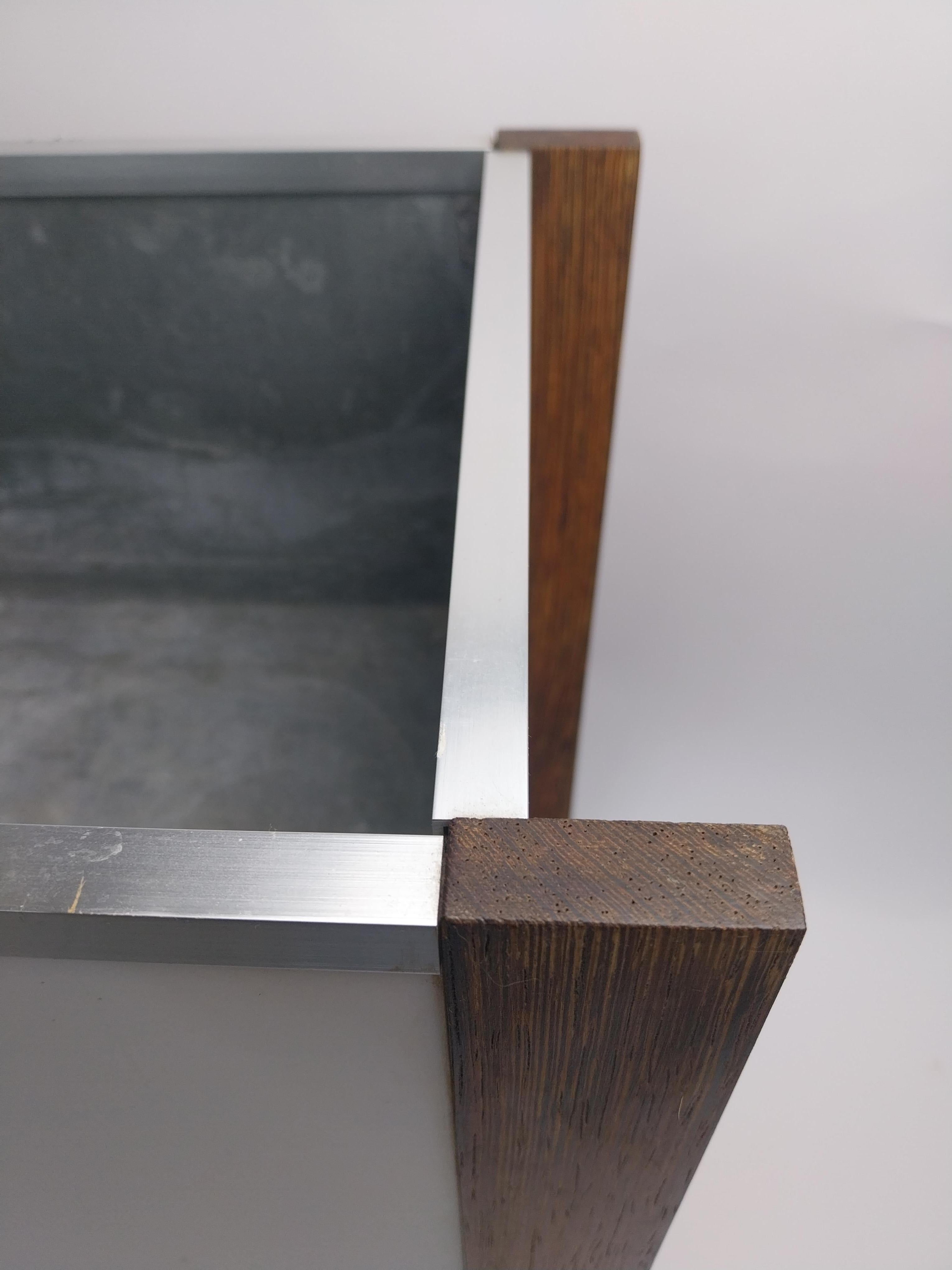 Vintage midcentury wengé indoor wooden planter by Beaufort Belgium In Good Condition For Sale In Zemst, BE