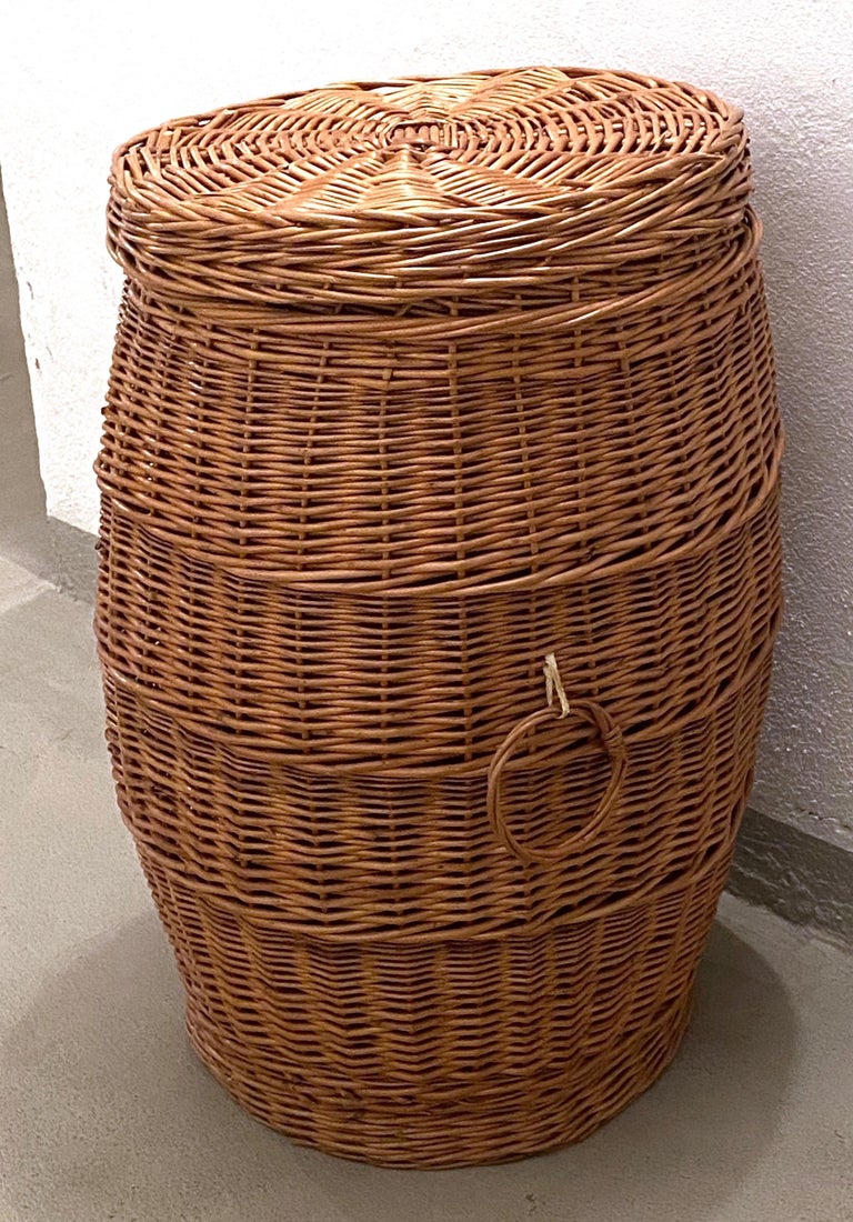 Green Vintage 1970s Wicker Laundry Hamper Basket Kitchen & Dining