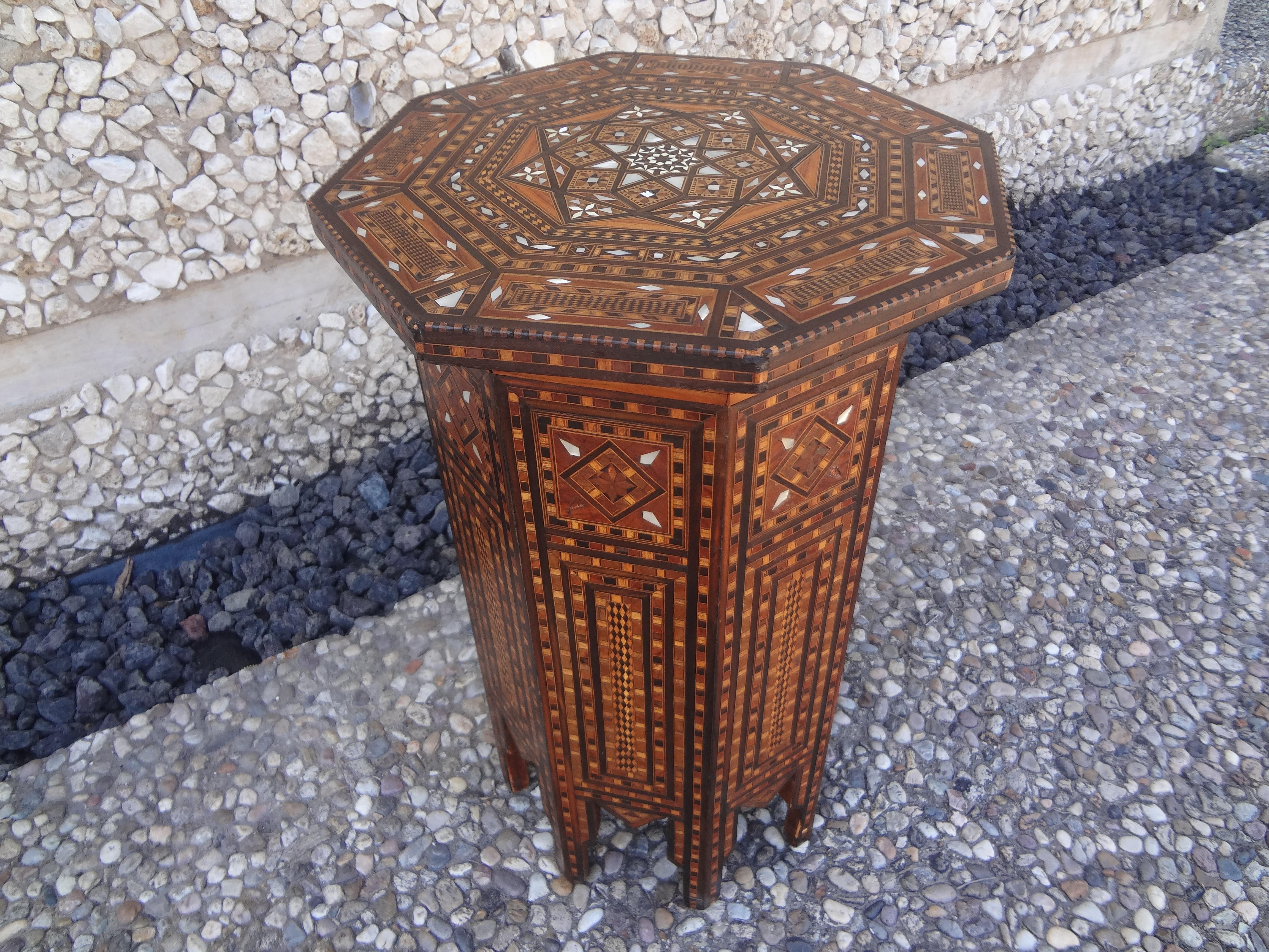 Vintage Middle Eastern Arabesque Style Inlaid Octagonal Table For Sale 2