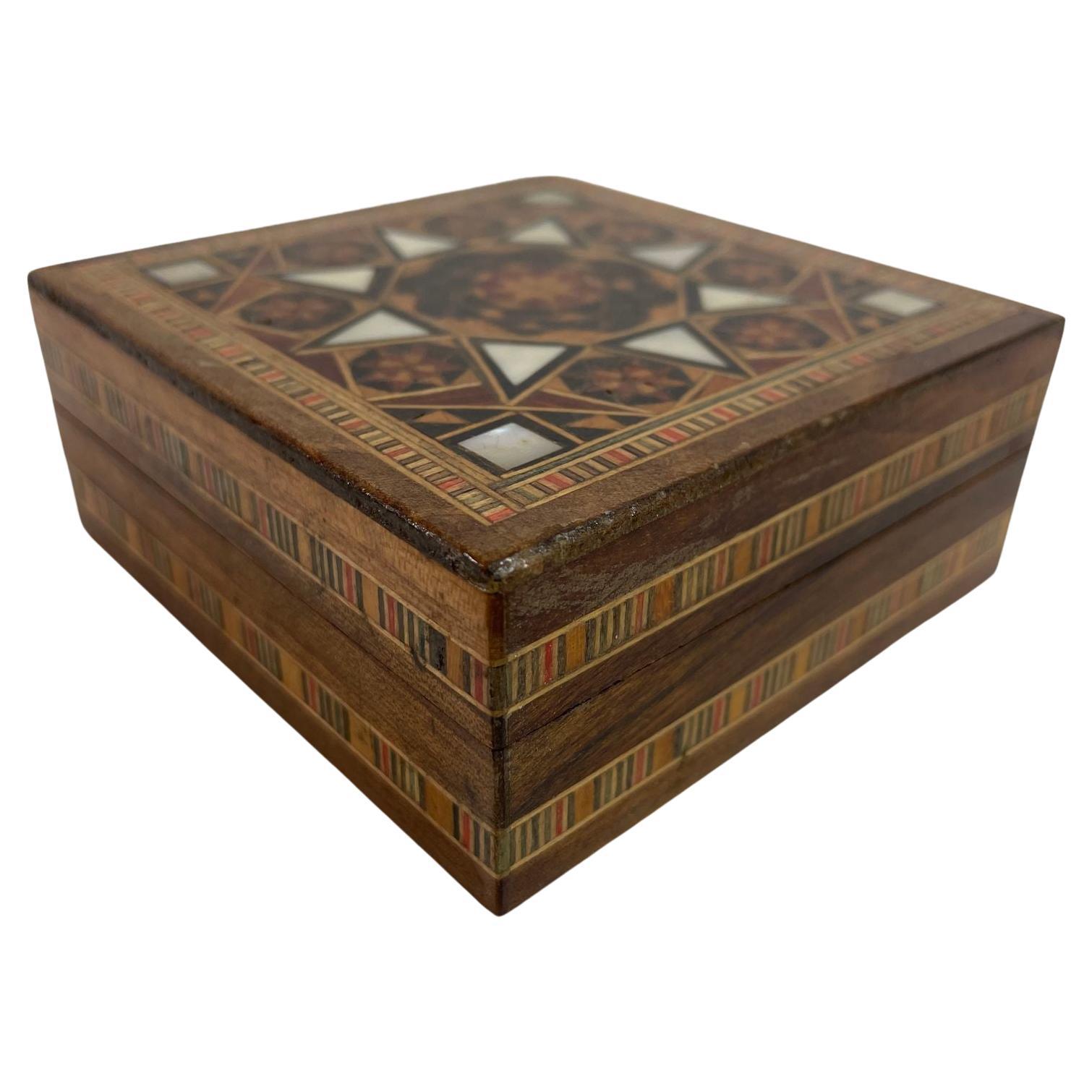 Vintage Middle Eastern Moorish Inlaid Marquetry Mosaic Box For Sale