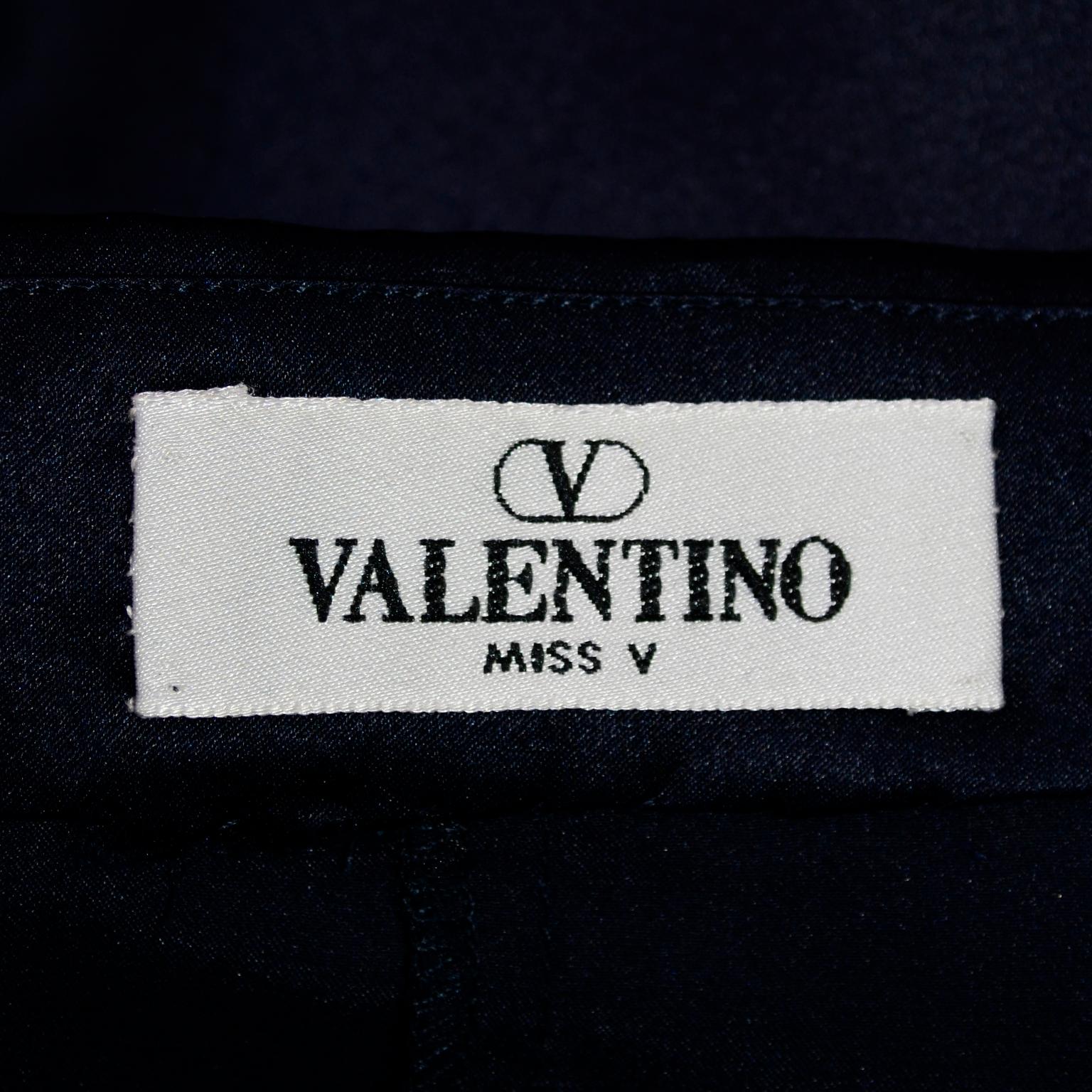 Vintage Mitternachtsblaue luxuriöse Valentino-Bluse aus Seide mit Spitzeneinsätzen, Vintage im Angebot 5
