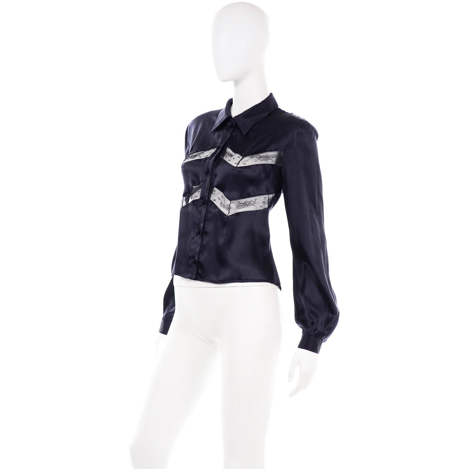 Nero Camicetta Valentino vintage in seta blu notte con inserti in pizzo trasparente in vendita