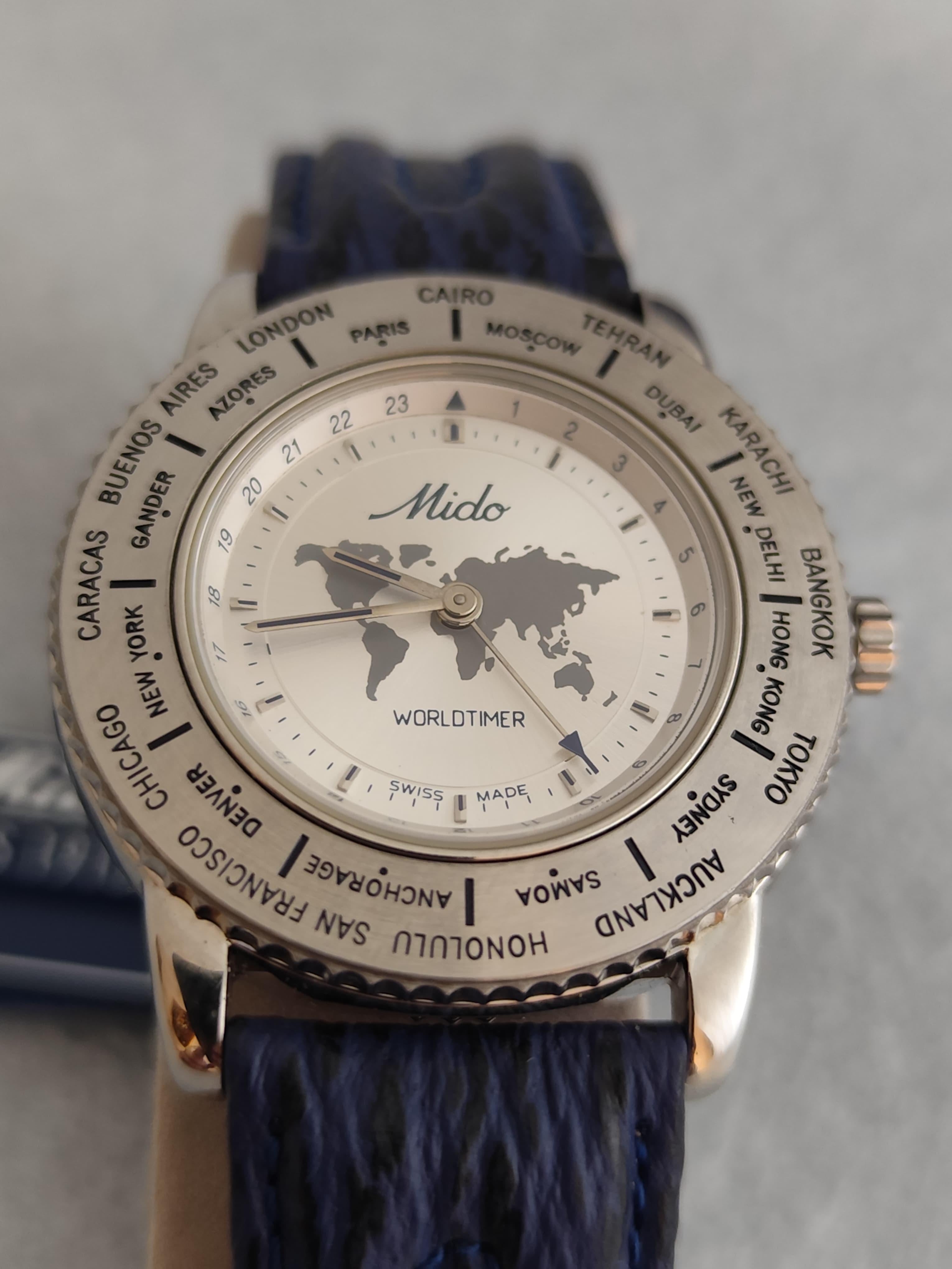 Vintage Mido Worldtimer GMT 5200 Stainless Steel Boxed Old Stock Watch For Sale 10