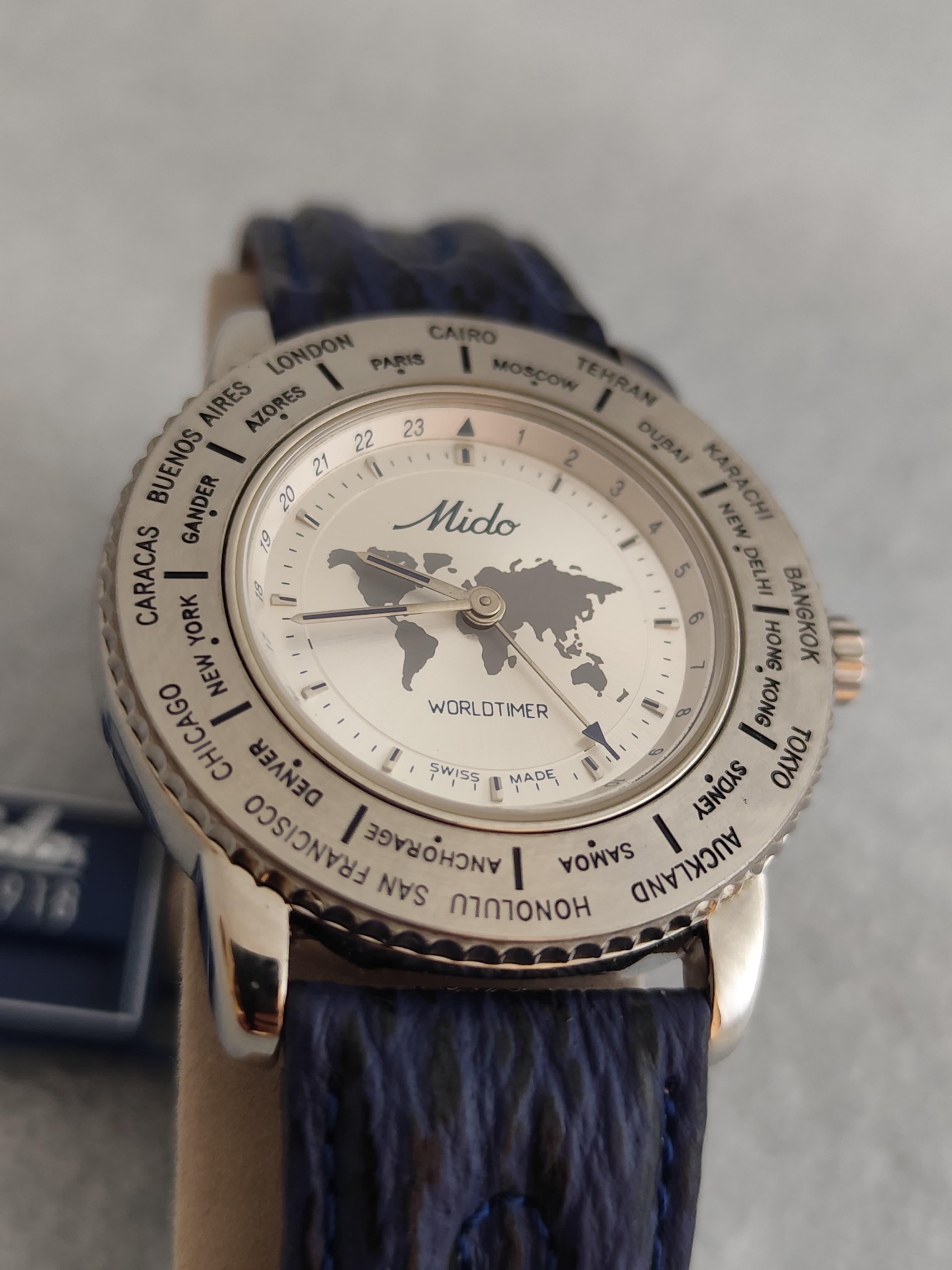 Vintage Mido Worldtimer GMT 5200 Stainless Steel Boxed Old Stock Watch For Sale 11