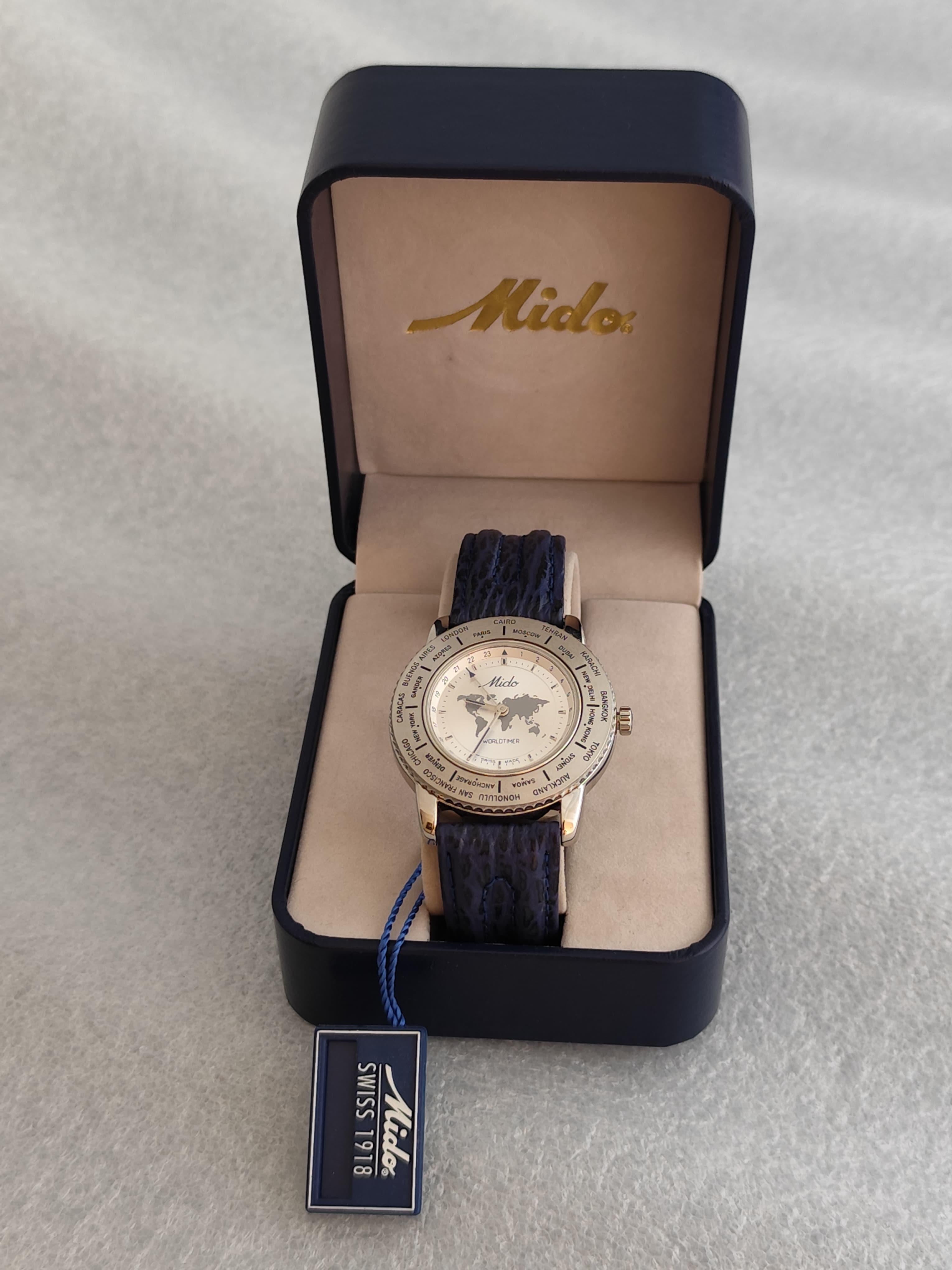 Men's Vintage Mido Worldtimer GMT 5200 Stainless Steel Boxed Old Stock Watch For Sale