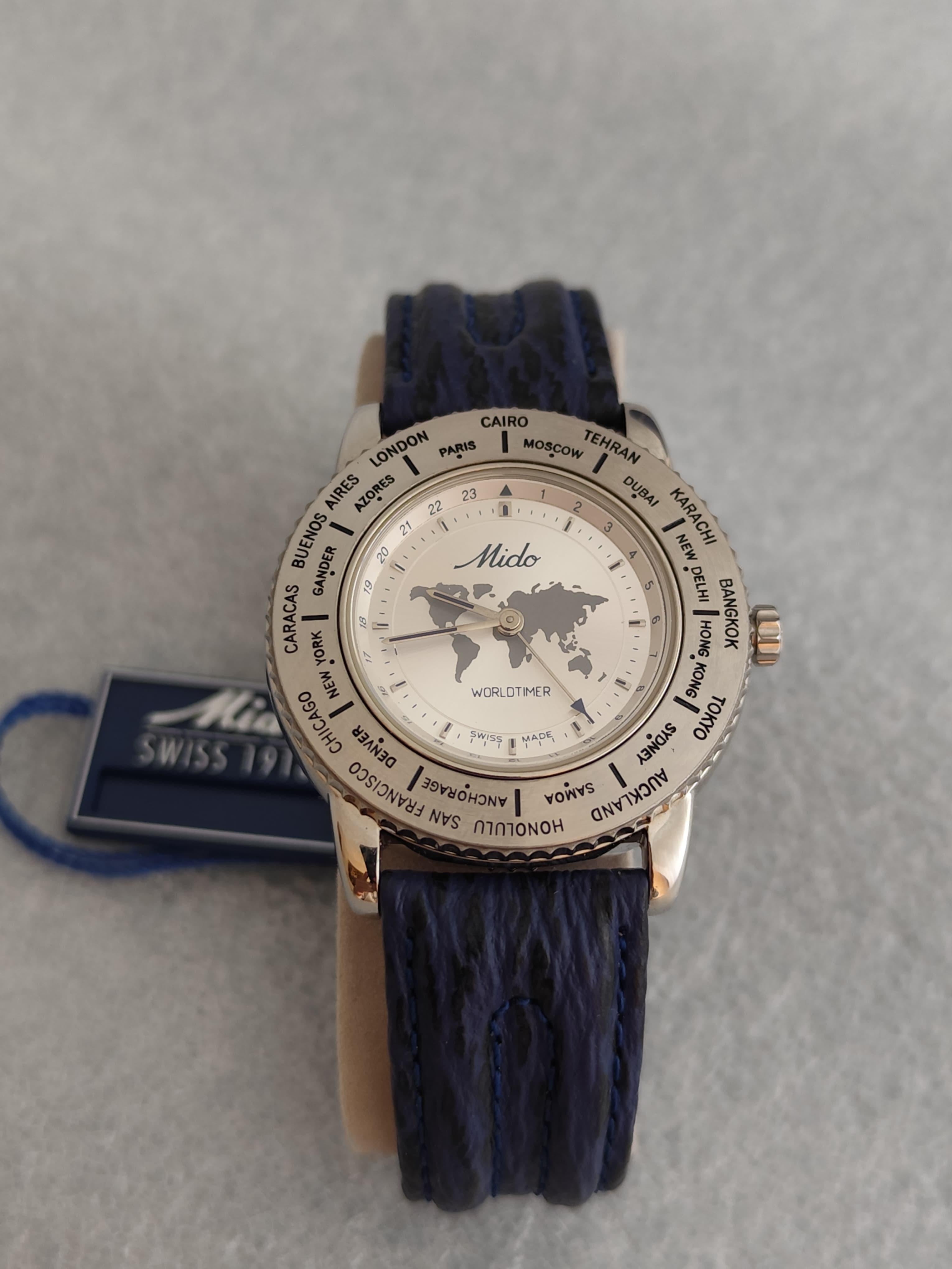 Vintage Mido Worldtimer GMT 5200 Stainless Steel Boxed Old Stock Watch For Sale 1