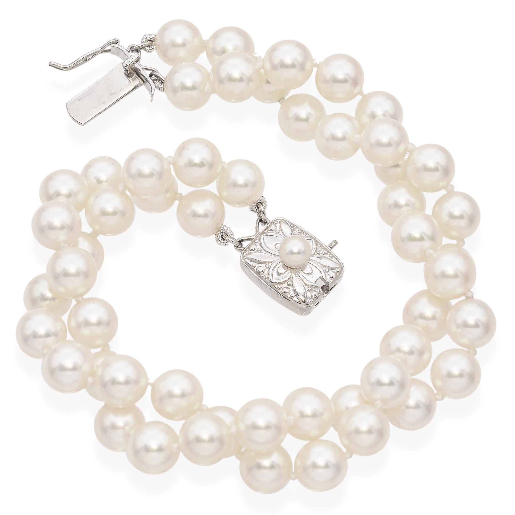 Vintage Mikimoto 14k Weißgold Doppelstrang-Perlenarmband Damen im Angebot