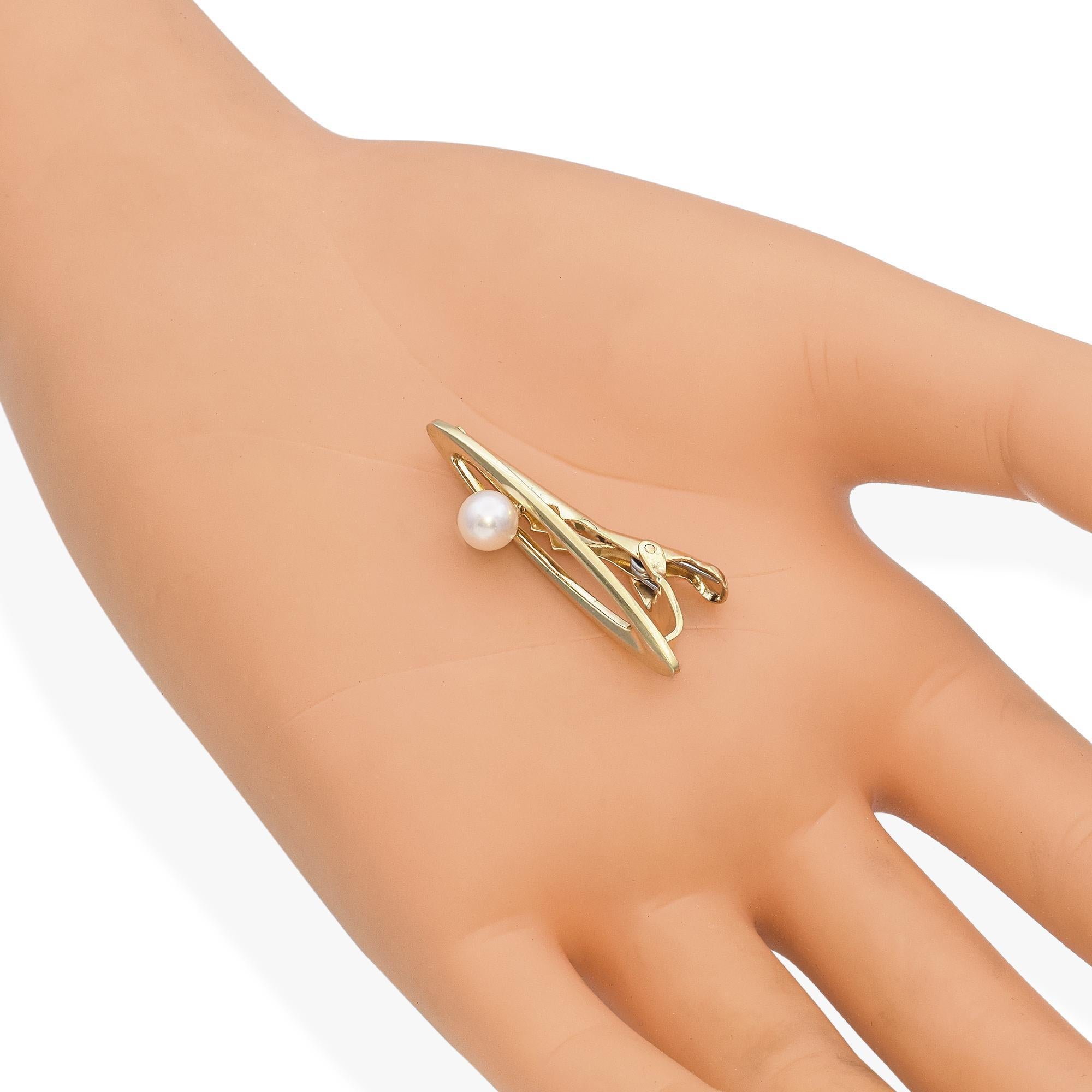 Mikimoto 14k Gelbgold Perlen-Krawattenklammer, Vintage im Zustand „Gut“ im Angebot in New York, NY