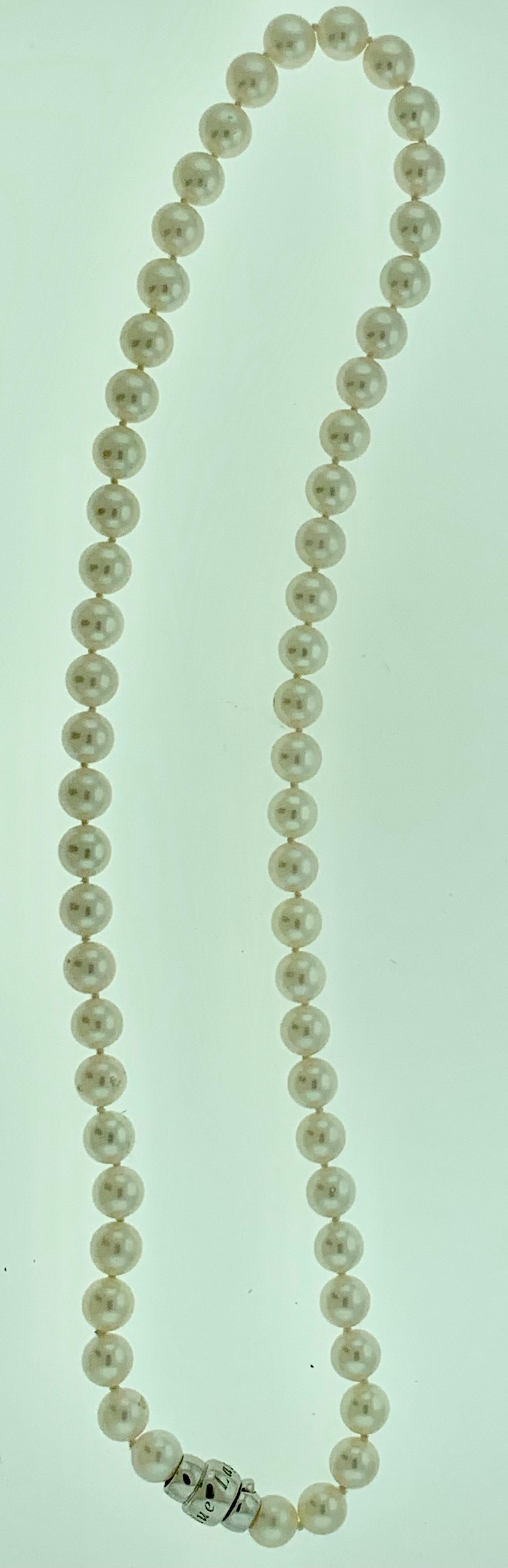 This marvelous vintage Mikimoto necklace features 1 row of luscious Blue Lagoon pearls (measuring approx. 7.25mm - 7.5mm) 
VINTAGE

PRE-OWNED 

ESTATE PIECE

100% NATURAL MIKIMOTO 18K White GOLD 




CLASP IS STAMPED 