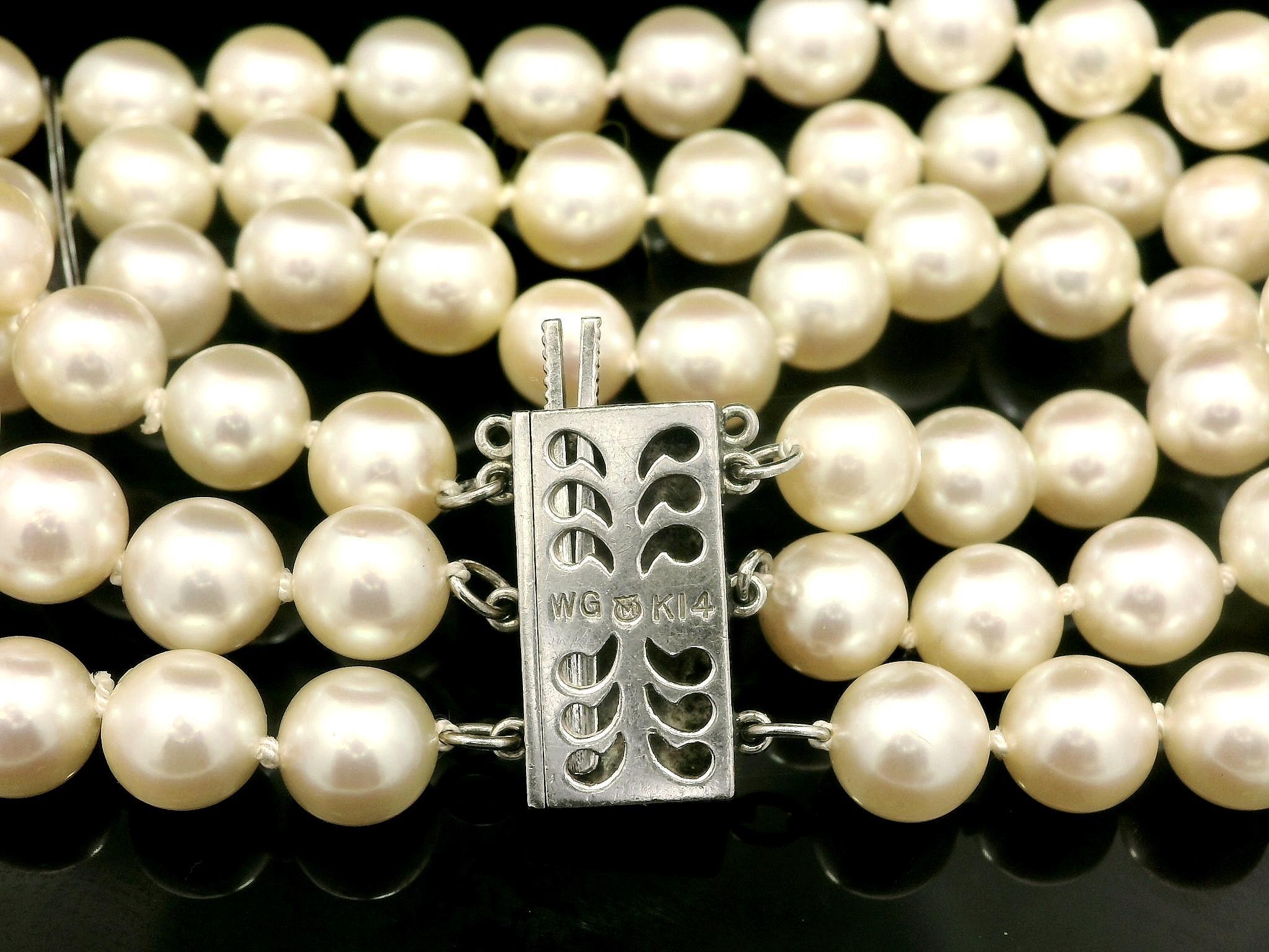 Pulsera vintage Mikimoto de 3 vueltas con perlas de 6,5-7 mm y cierre grabado en oro de 14k en venta 2