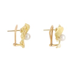Vintage Mikimoto Akoya Pearl Flower Earrings in Yellow Gold