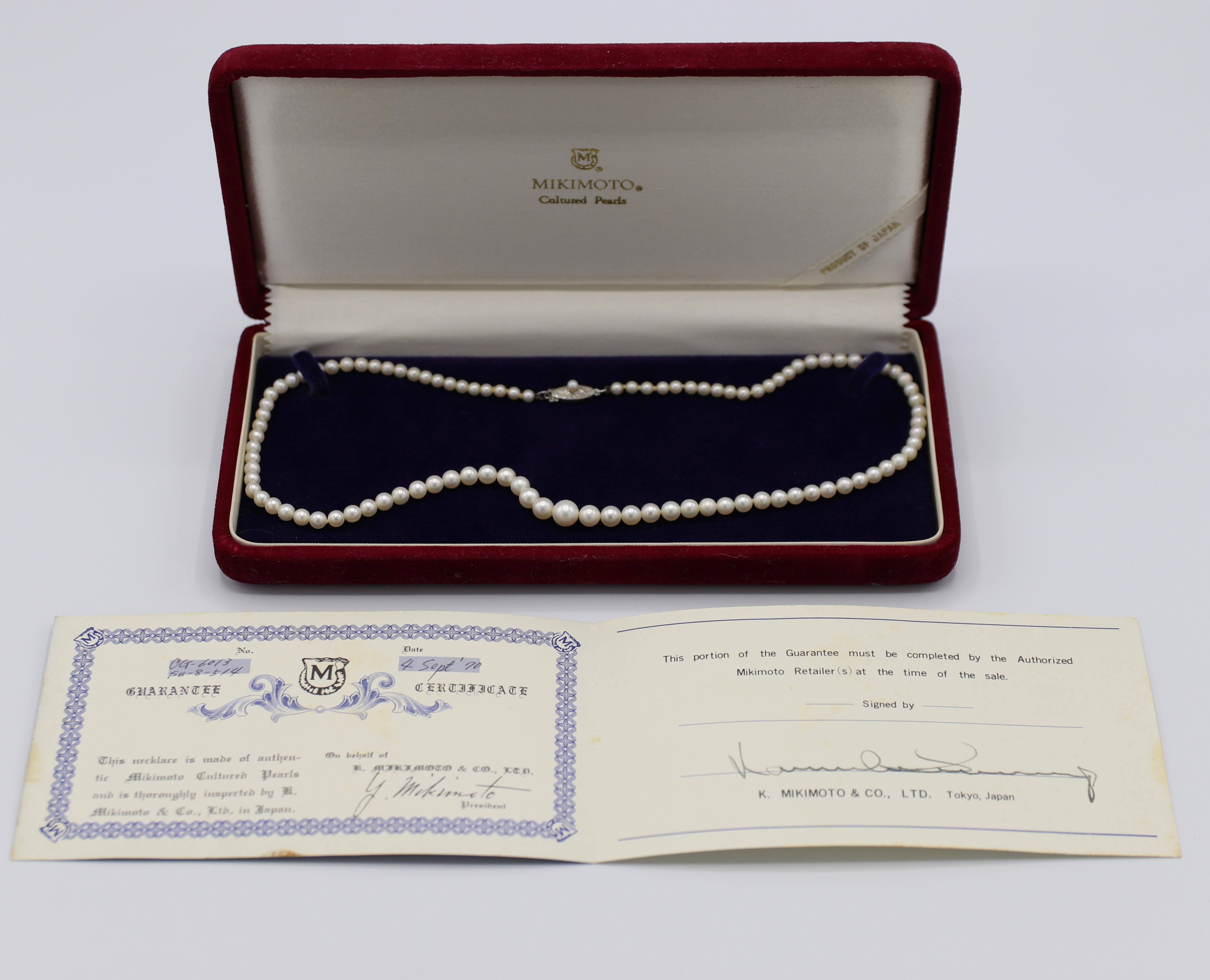 Vintage Mikimoto Cultured Pearl Graduated Necklace Sterling Silver Clasp In Good Condition In  Baltimore, MD