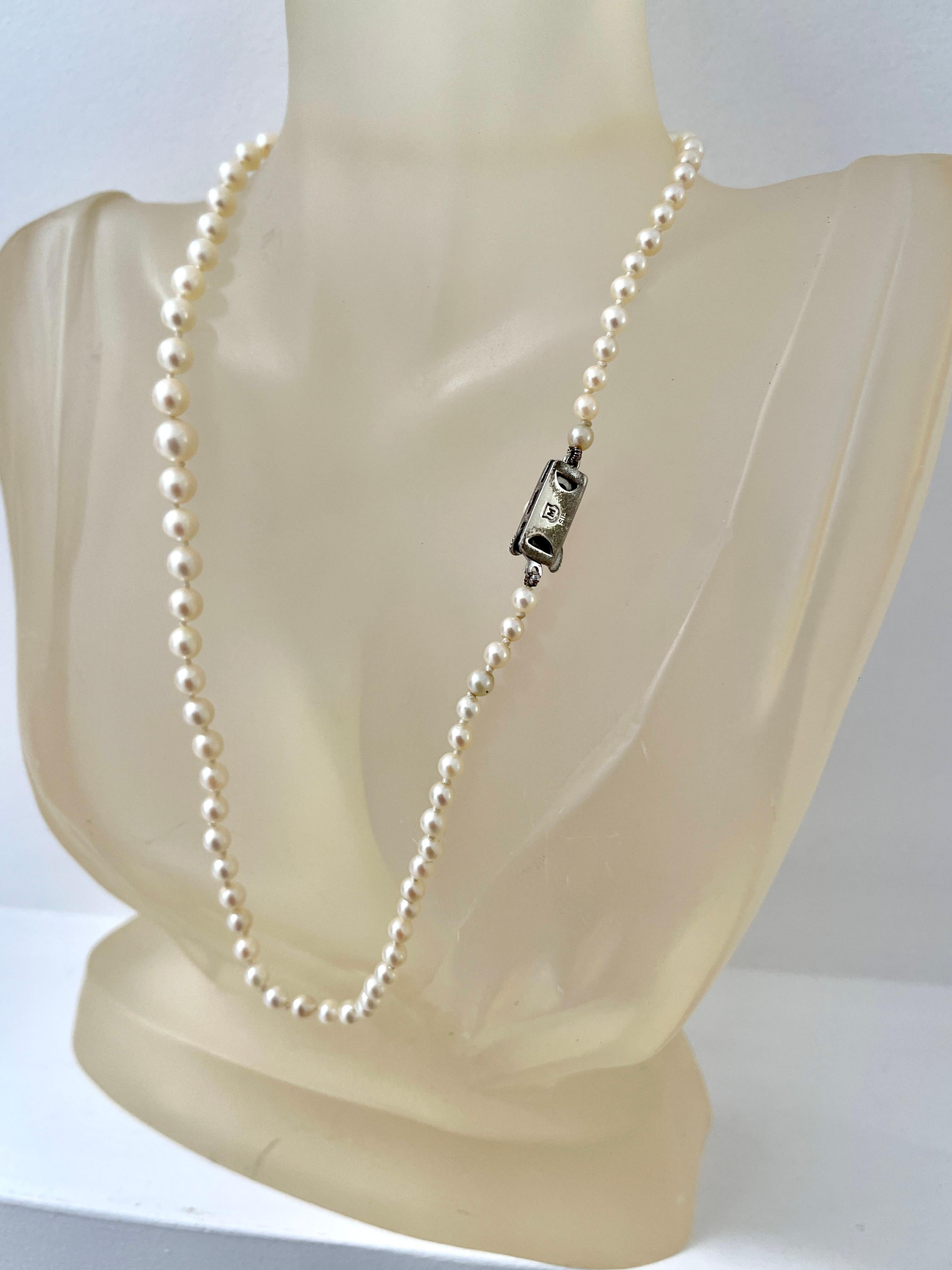Vintage Mikimoto Graduated Akoya Pearl Strand Necklace Silver Clasp  For Sale 6