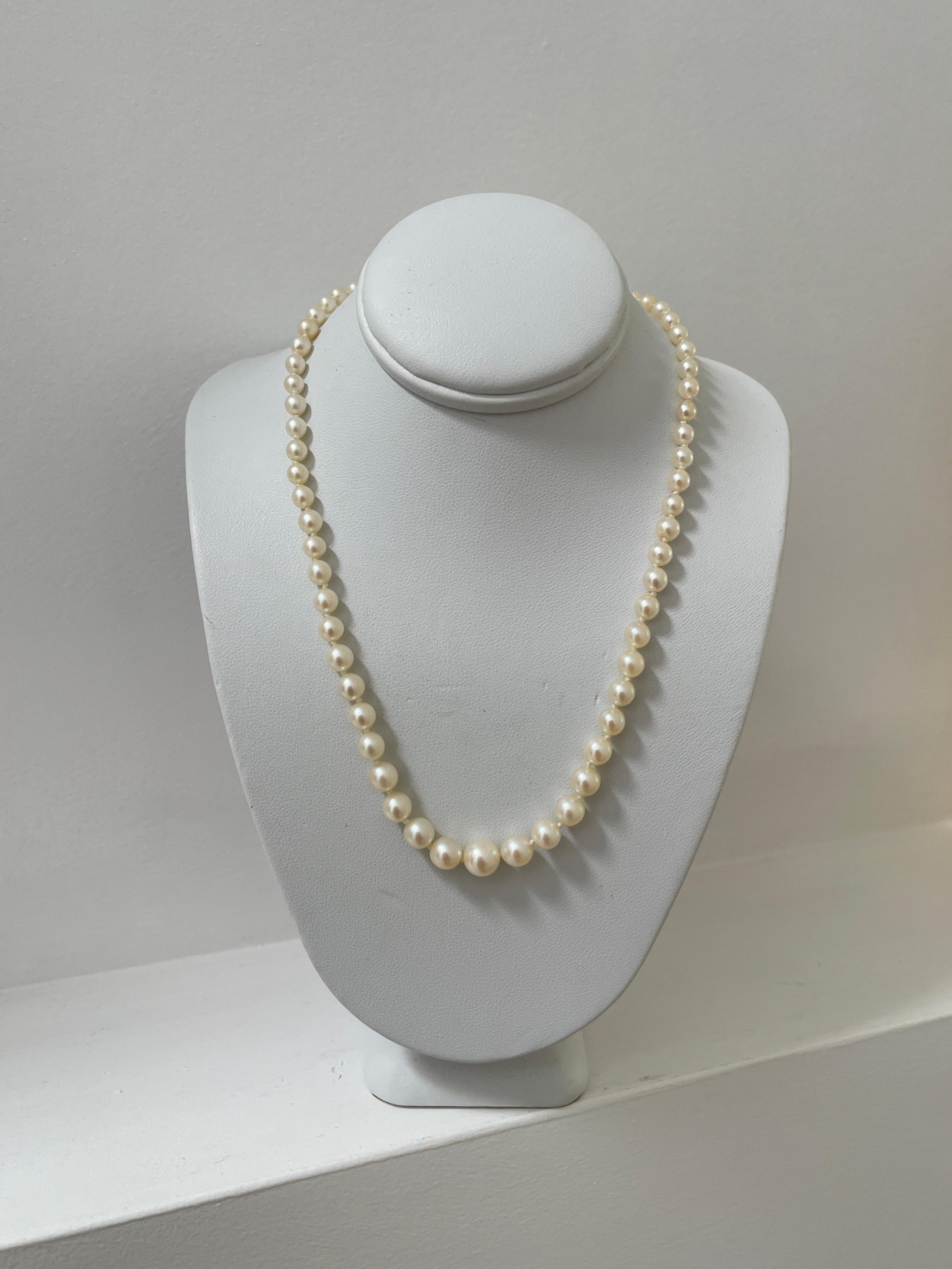 Retro Vintage Mikimoto Graduated Akoya Pearl Strand Necklace Silver Clasp