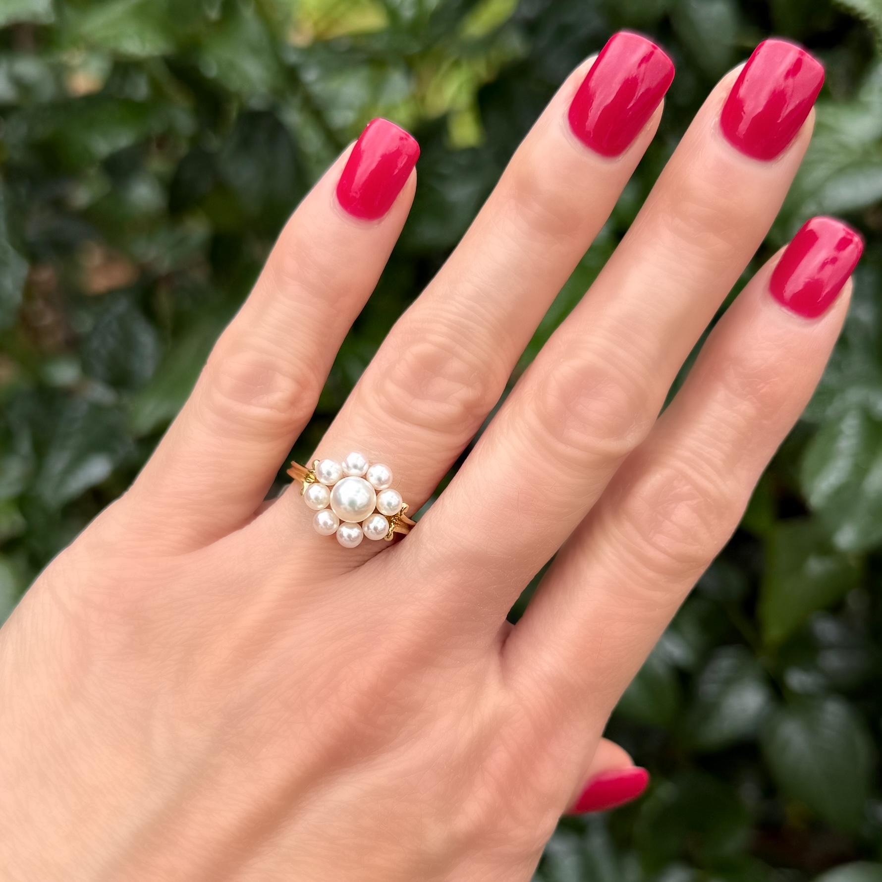 Modernist Vintage MIKIMOTO Pearl and Gold Cluster Ring For Sale