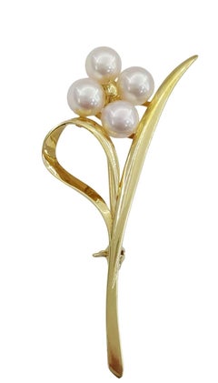 Vintage Mikimoto Pearl Brooch 18k Yellow Gold Leaf Akoya 6.5 Grams